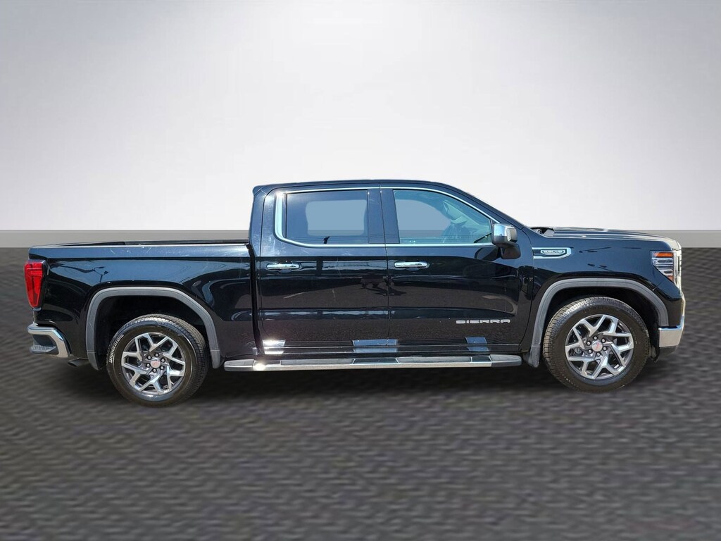 Used 2022 GMC Sierra 1500 SLT Truck Crew Cab