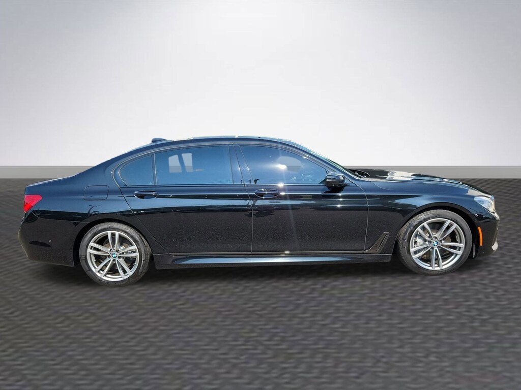 Used 2019 BMW 750i xDrive Sedan