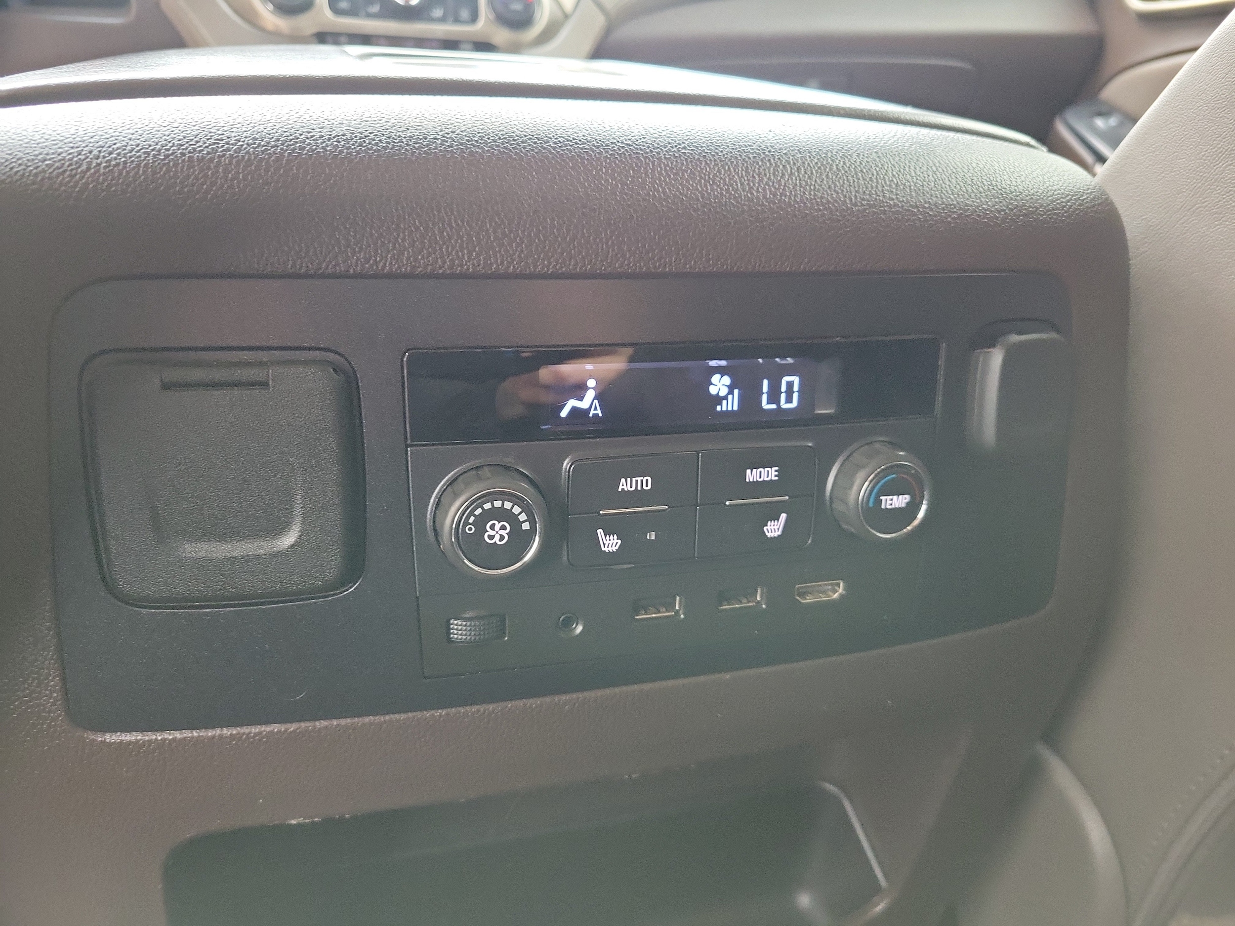2019 GMC Yukon Denali - Photo 14