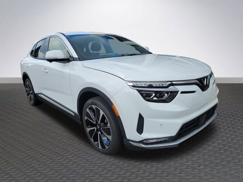 New 2025 VinFast VF 8 Plus SUV