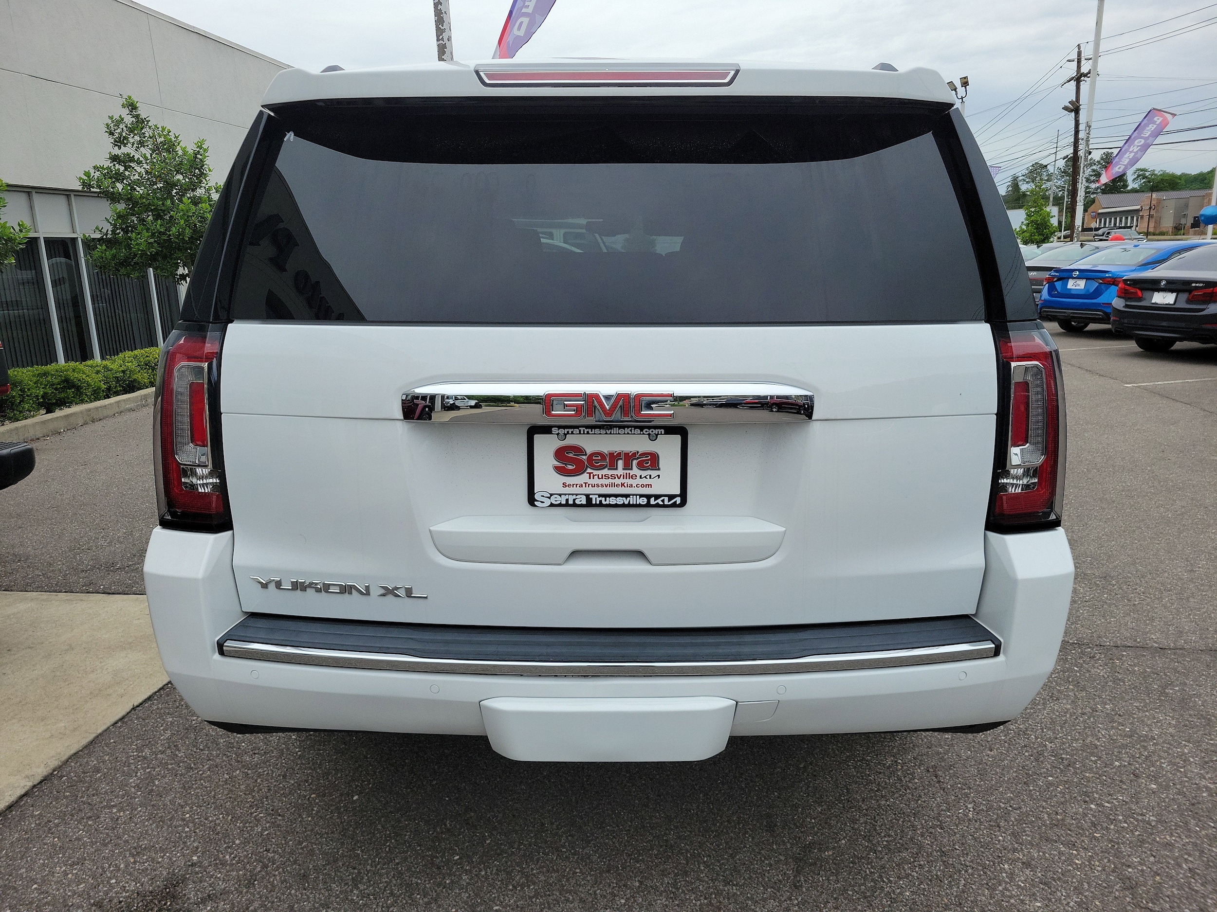 2020 GMC Yukon XL Denali - Photo 6