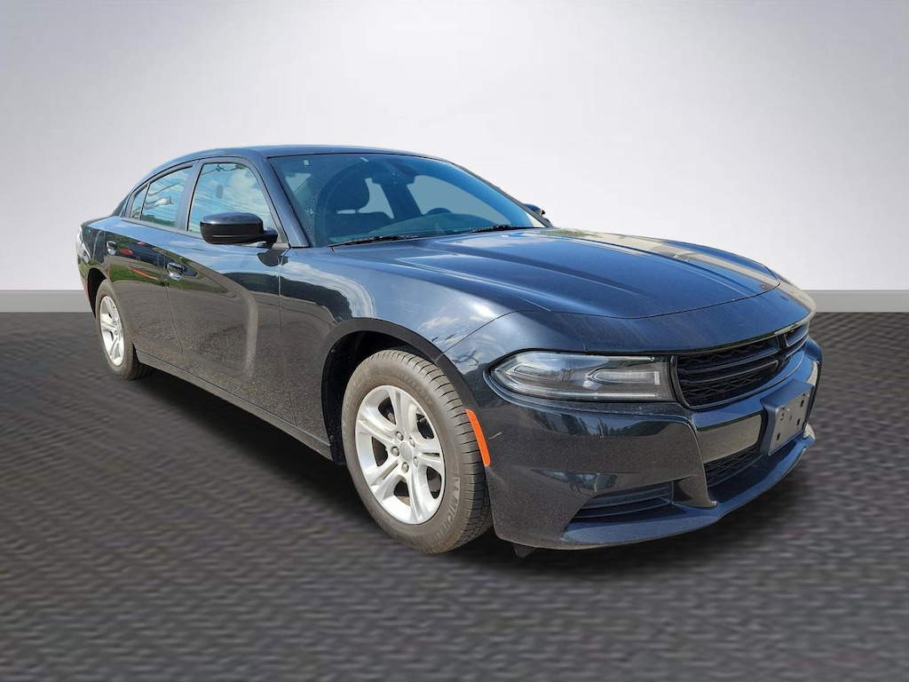 Used 2019 Dodge Charger SXT Sedan