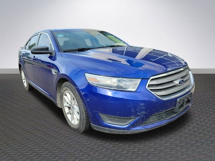 2013 Ford Taurus SE Sedan