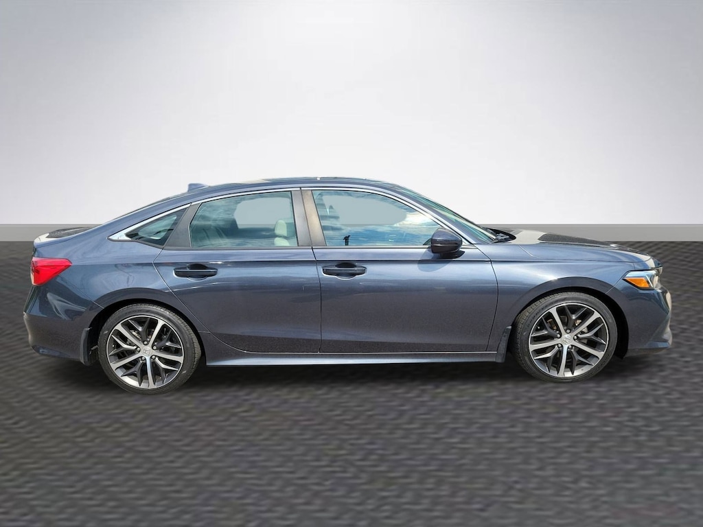 Used 2022 Honda Civic Touring Sedan