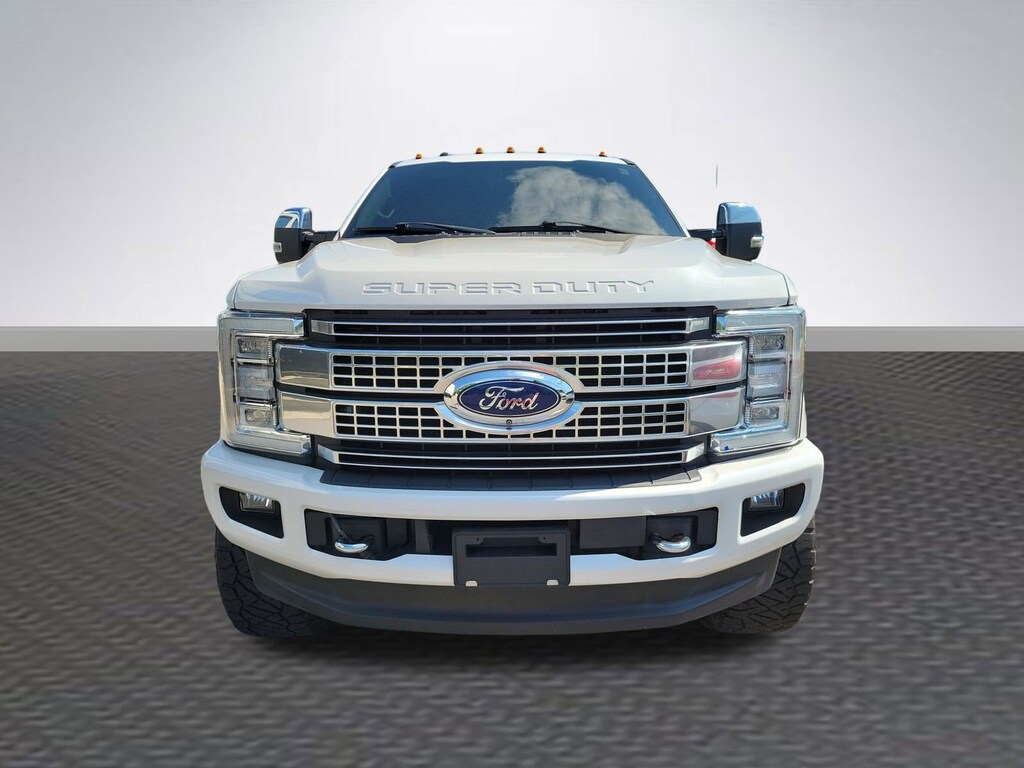 Used 2017 Ford F-250  Truck Crew Cab