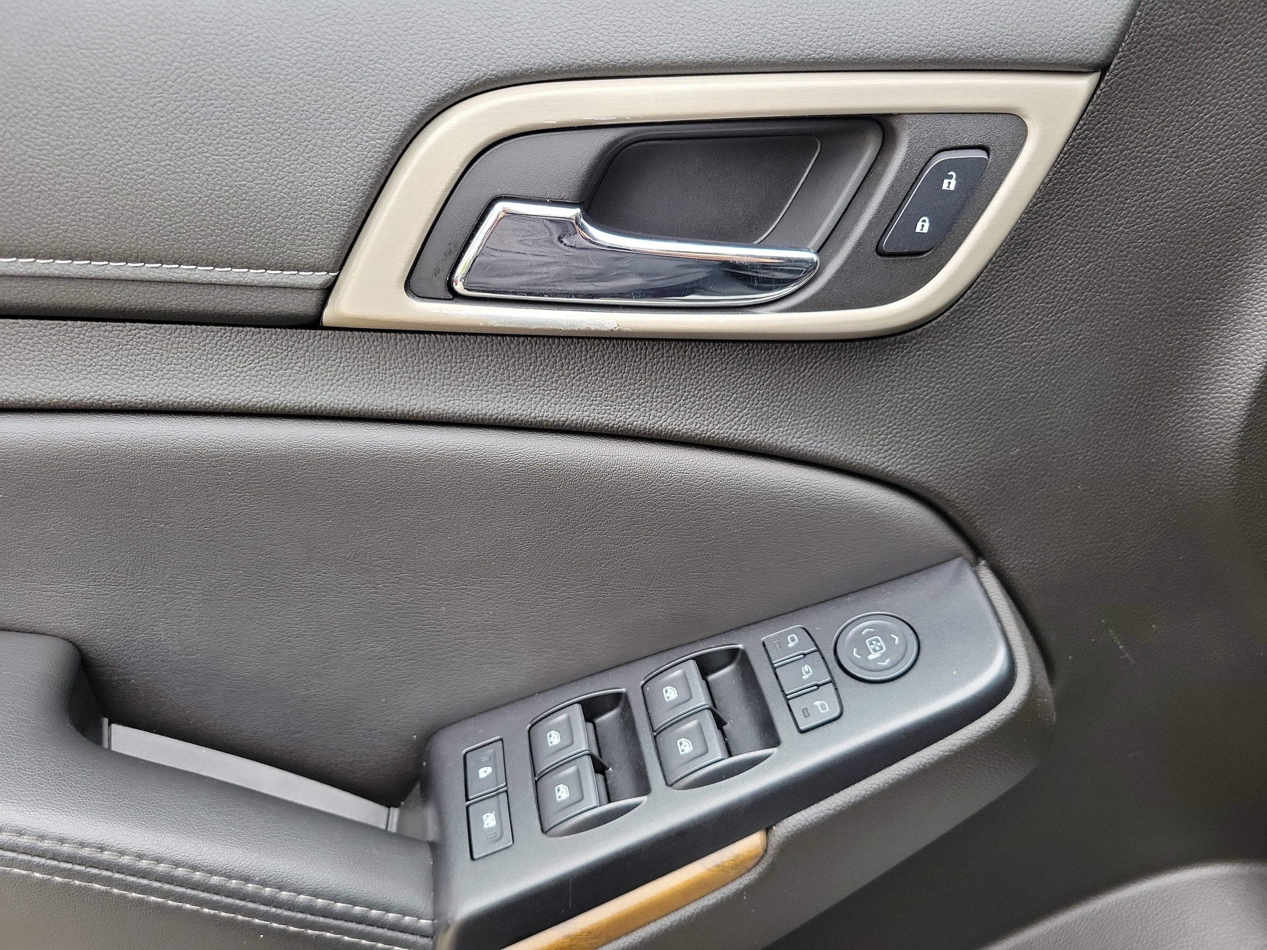 2020 GMC Yukon XL Denali - Photo 24