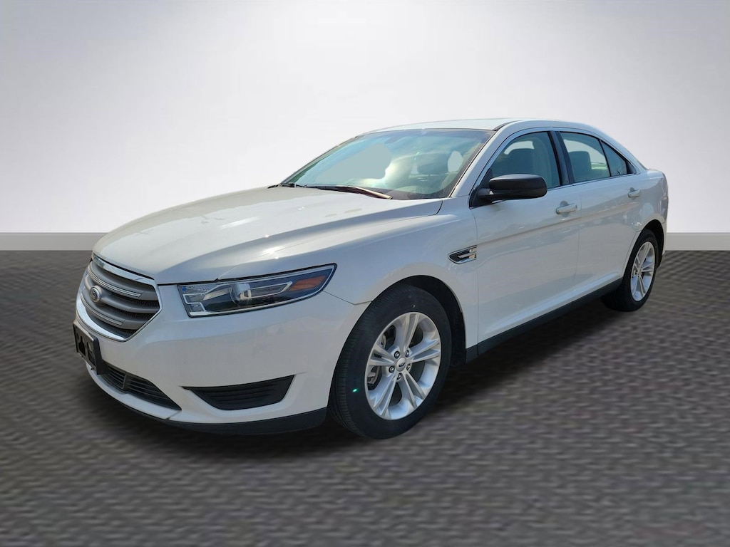 Used 2018 Ford Taurus SE Sedan