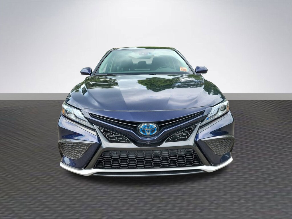 Used 2022 Toyota Camry Hybrid XSE Sedan