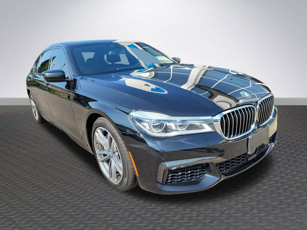 Used 2019 BMW 750i xDrive Sedan