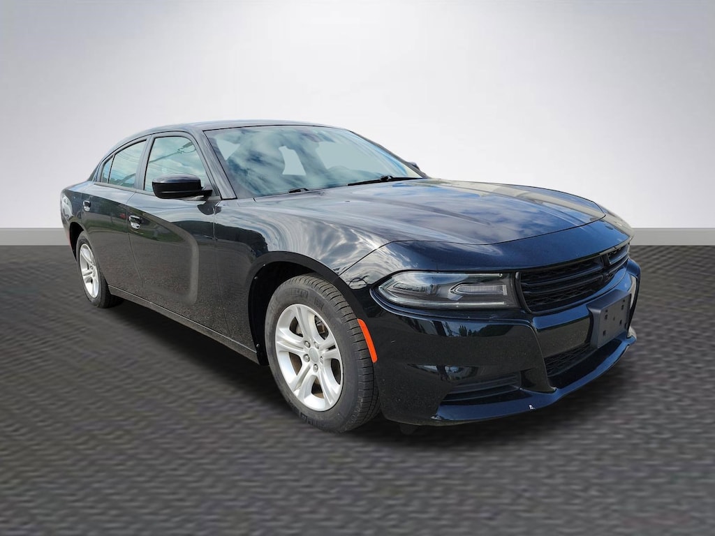 Used 2019 Dodge Charger SXT Sedan