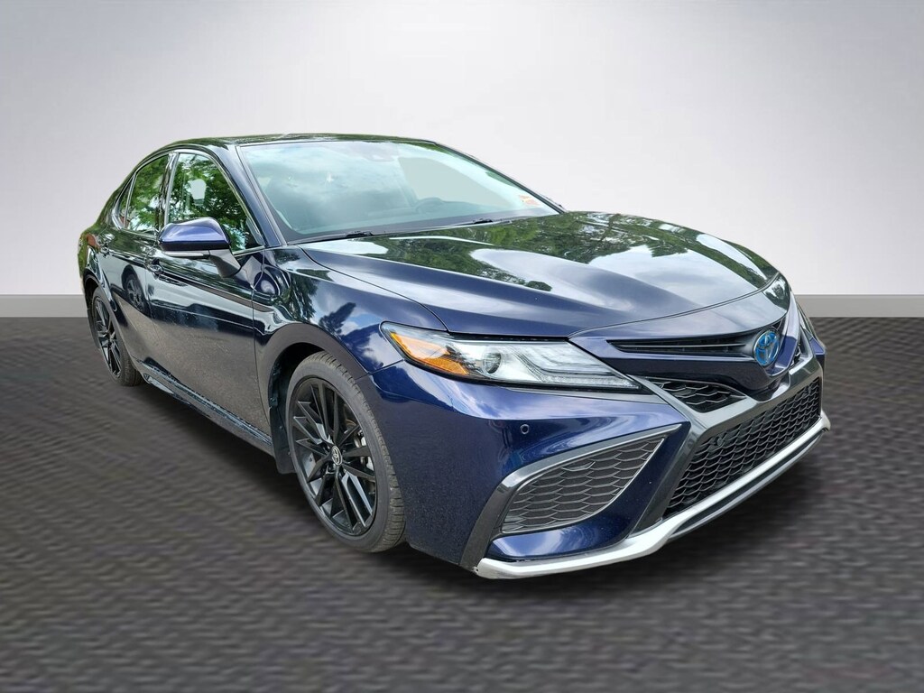 Used 2022 Toyota Camry Hybrid XSE Sedan