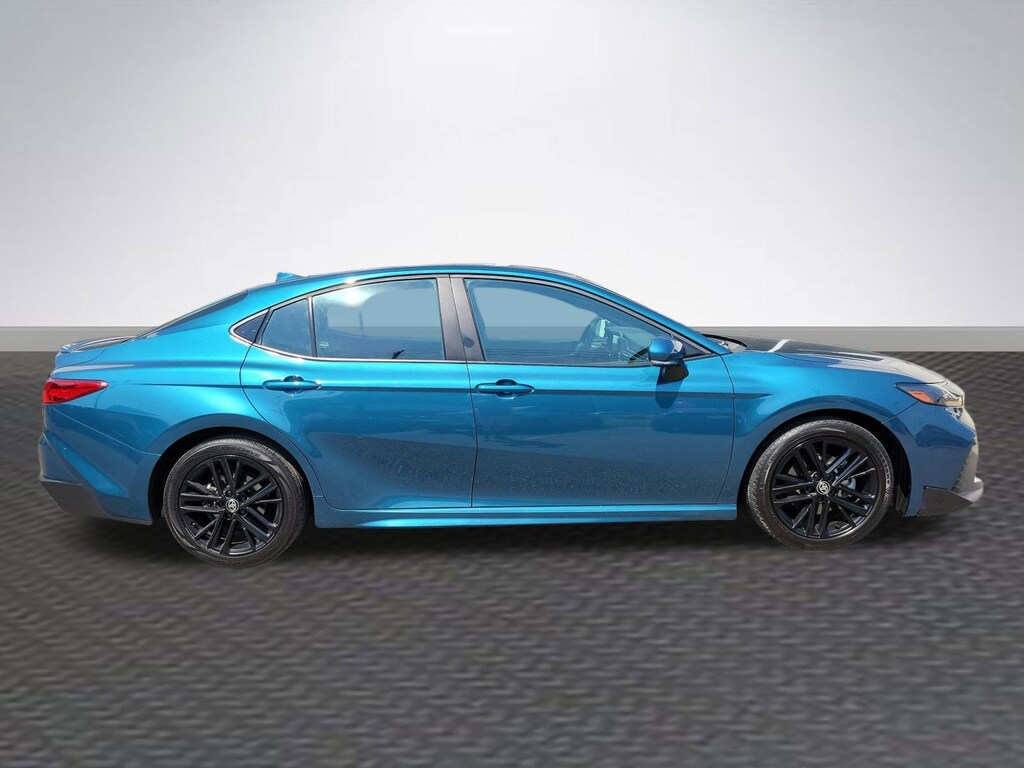 Used 2025 Toyota Camry SE Sedan