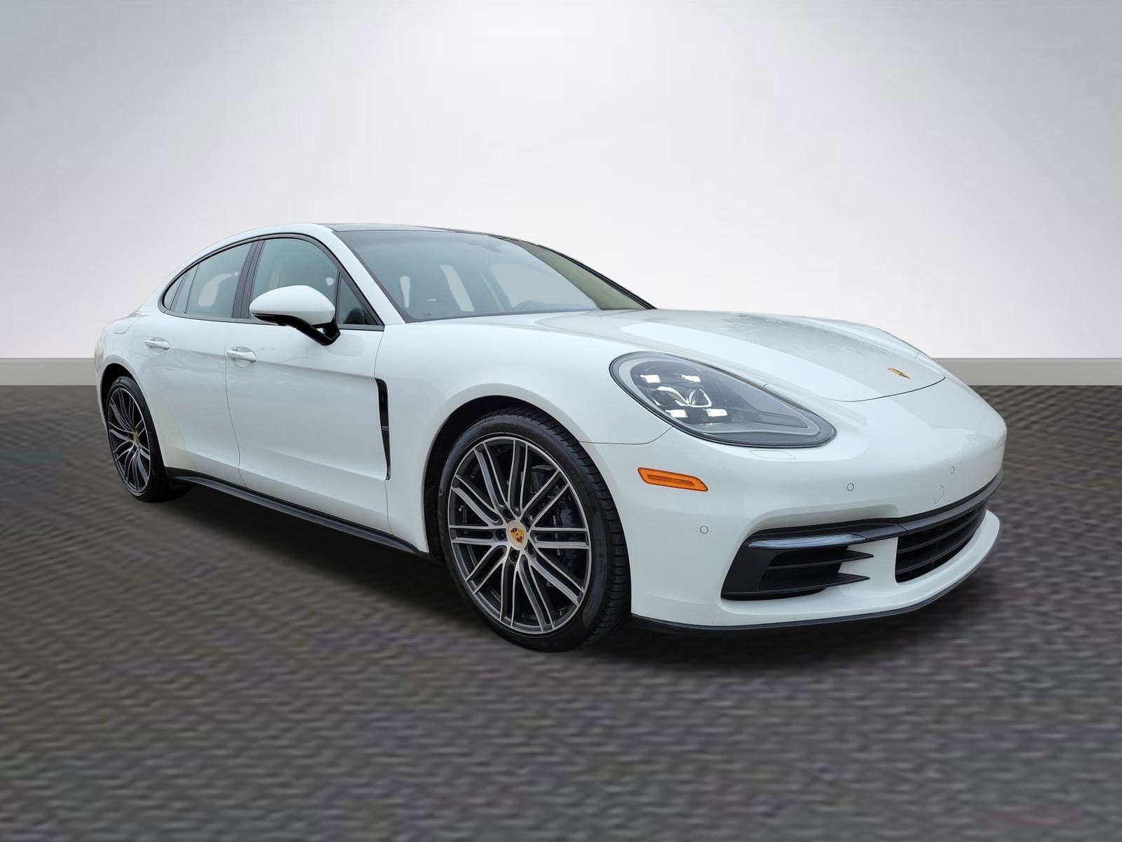2018 Porsche Panamera Base