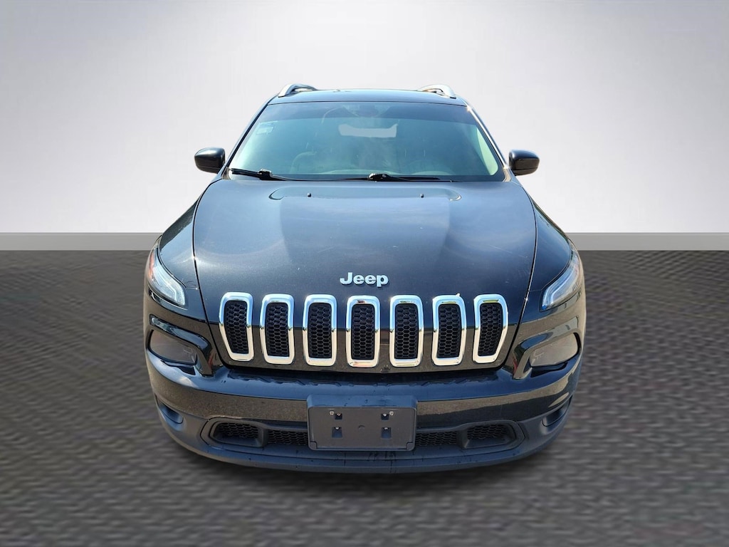 Used 2016 Jeep Cherokee Latitude 4x4 SUV