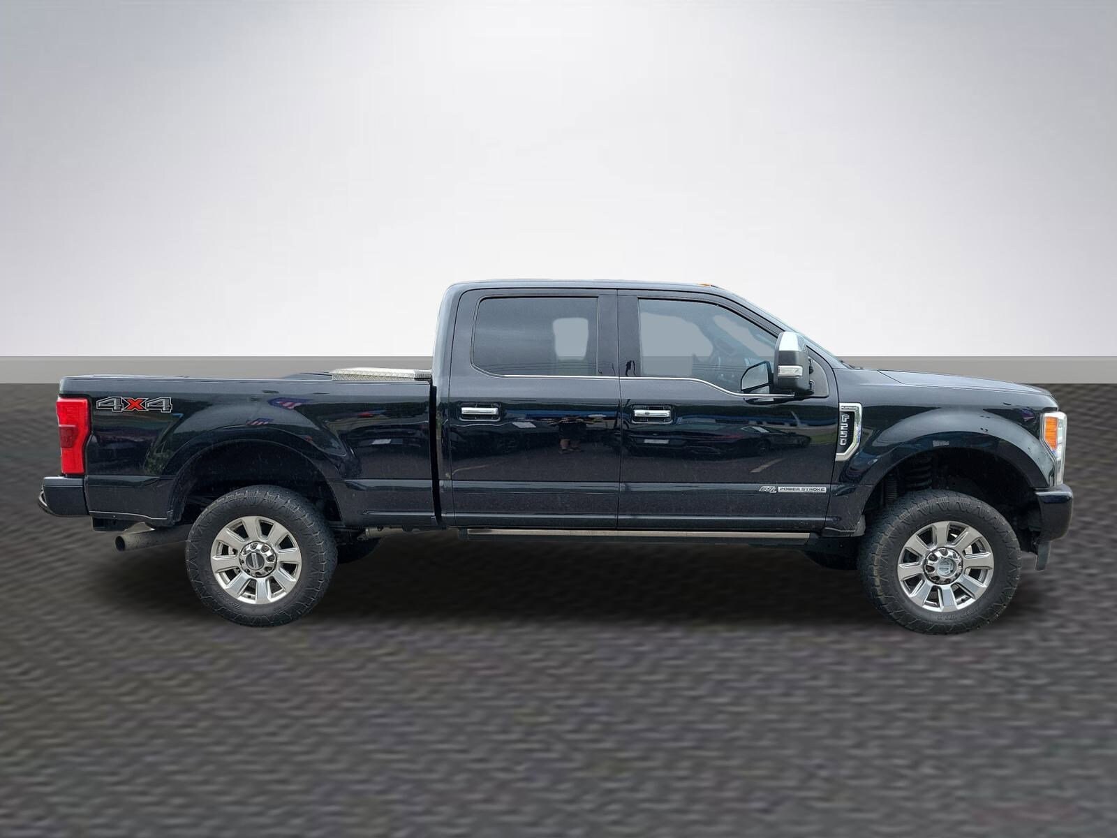 2019 Ford F-250 Platinum photo 4