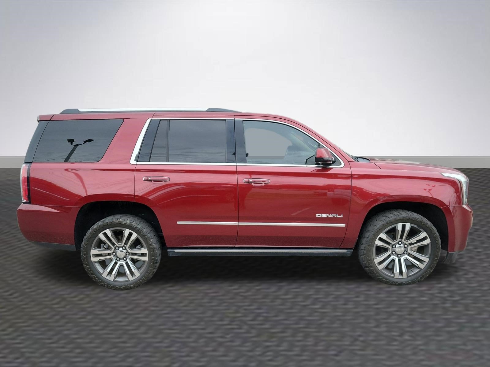 2019 GMC Yukon Denali - Photo 4