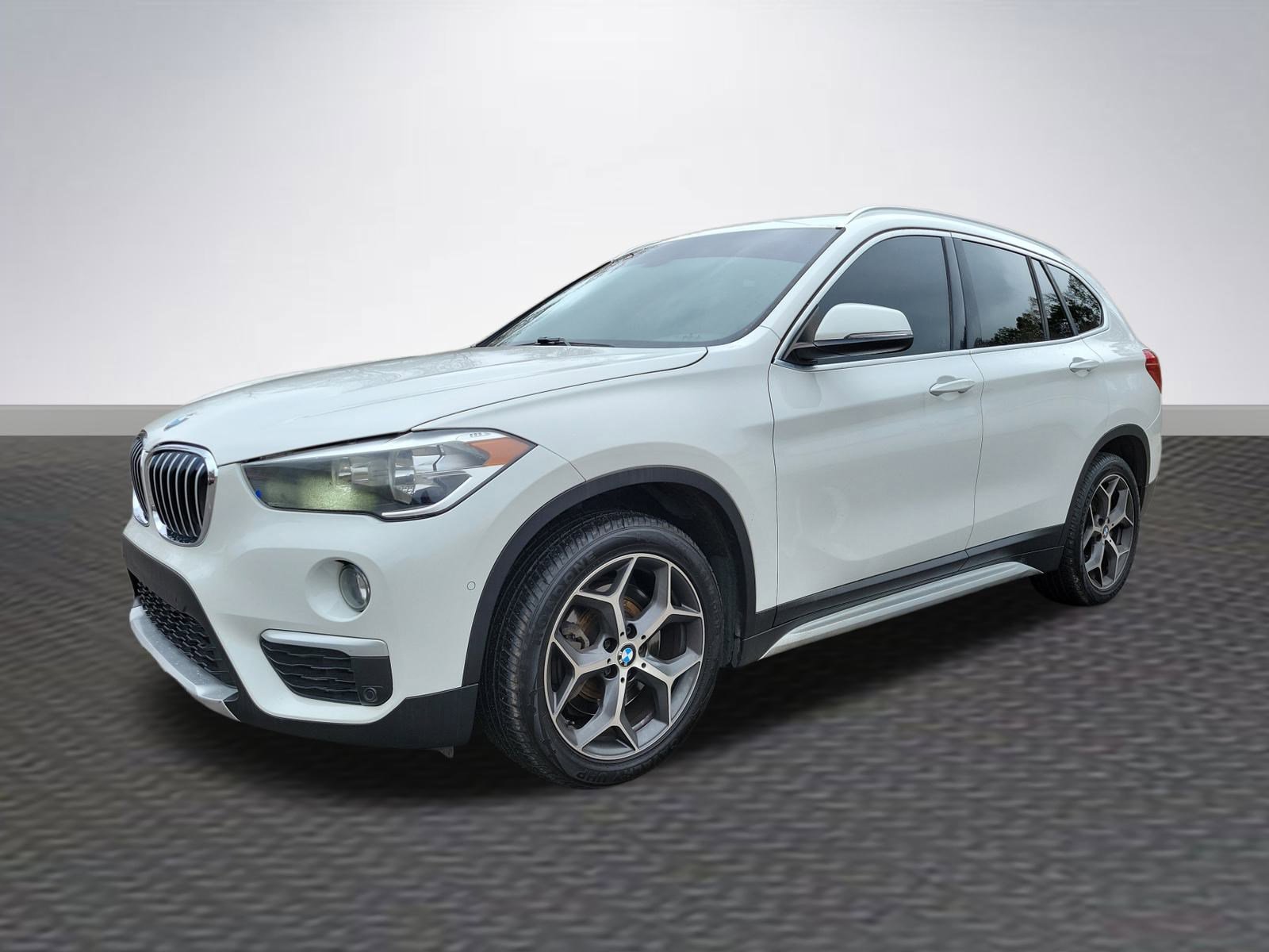 2018 Bmw X1 XDrive28i photo 3