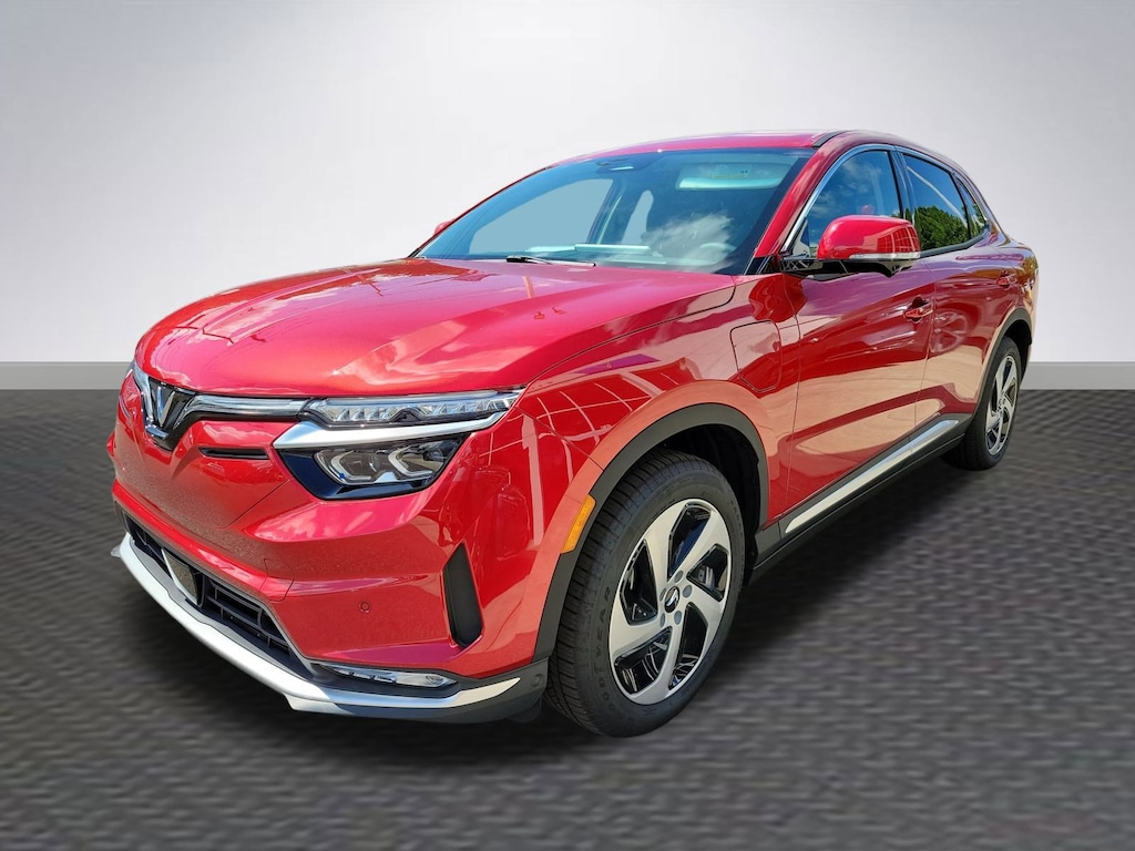 New 2025 VinFast VF 8 Eco SUV