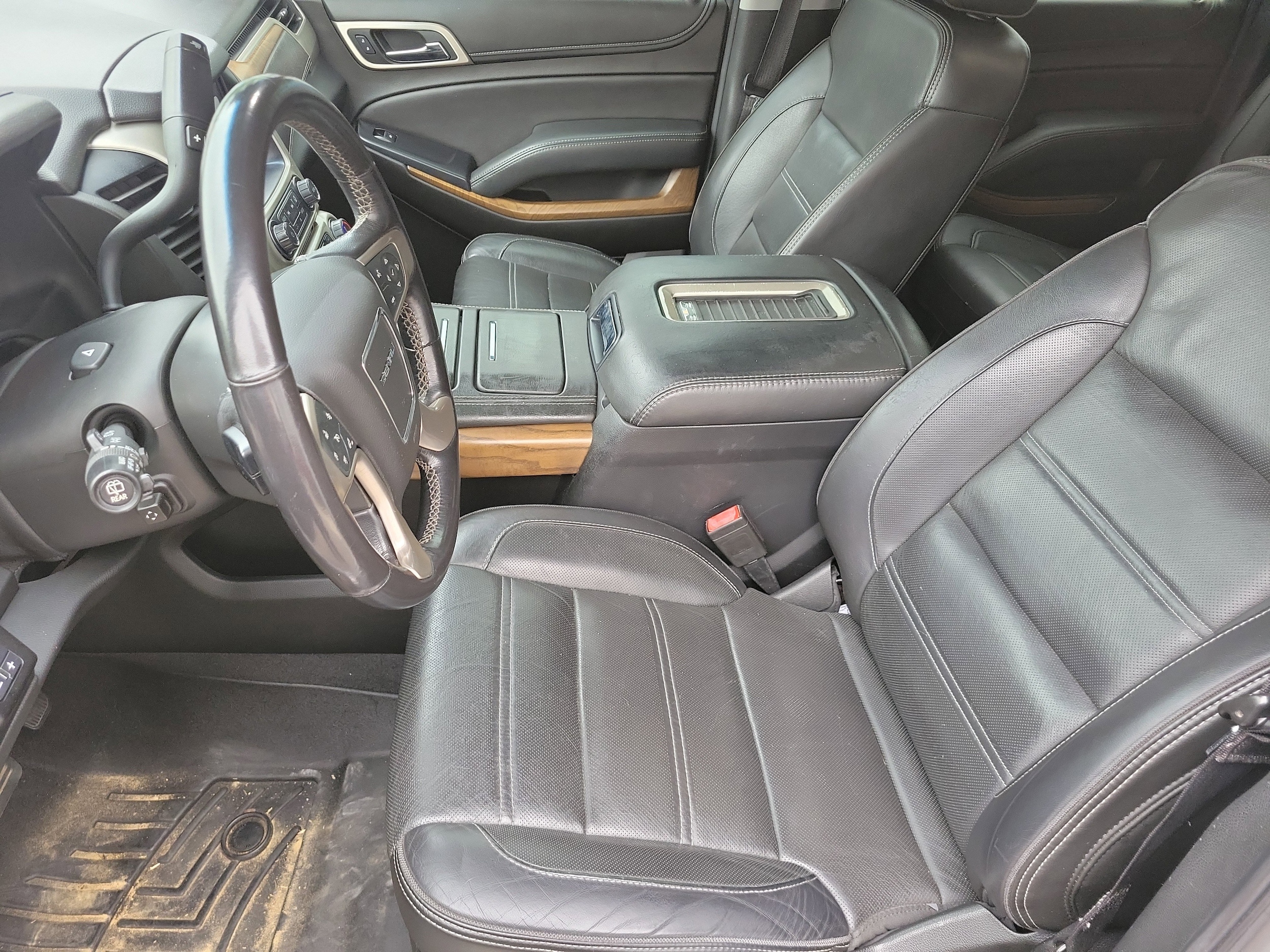 2020 GMC Yukon XL Denali - Photo 9