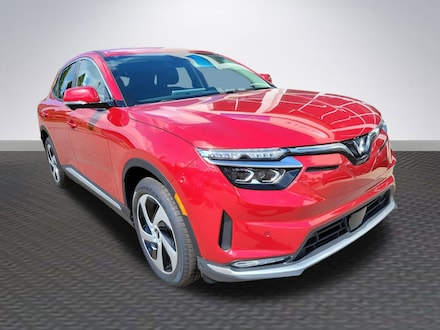 2025 VinFast VF 8 Eco SUV
