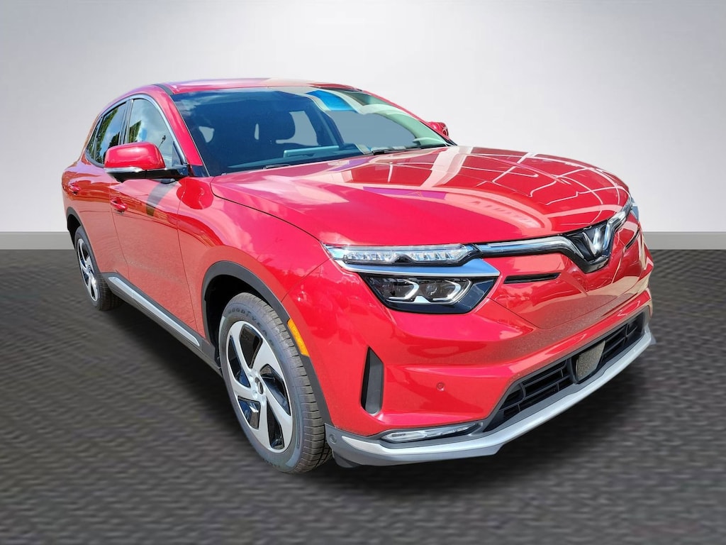 New 2025 VinFast VF 8 Eco SUV