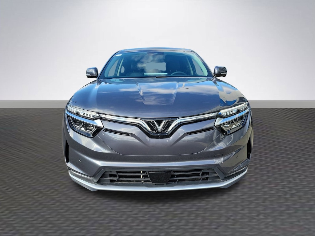 New 2025 VinFast VF 8 Eco SUV