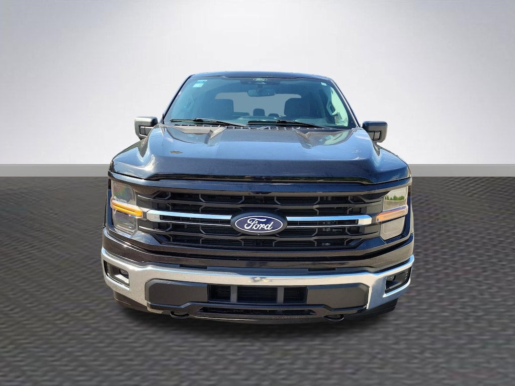 New 2024 Ford F-150 XLT Truck SuperCrew Cab