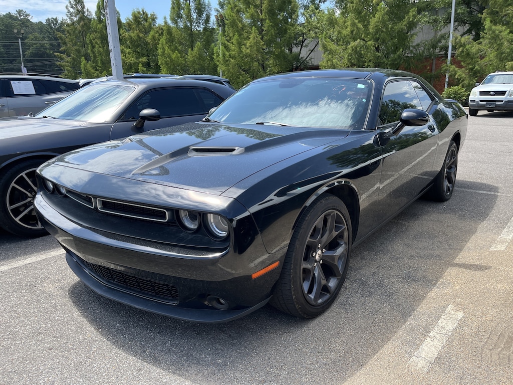 Used 2018 Dodge Challenger SXT Coupe