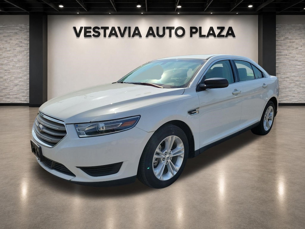 Used 2018 Ford Taurus SE Sedan