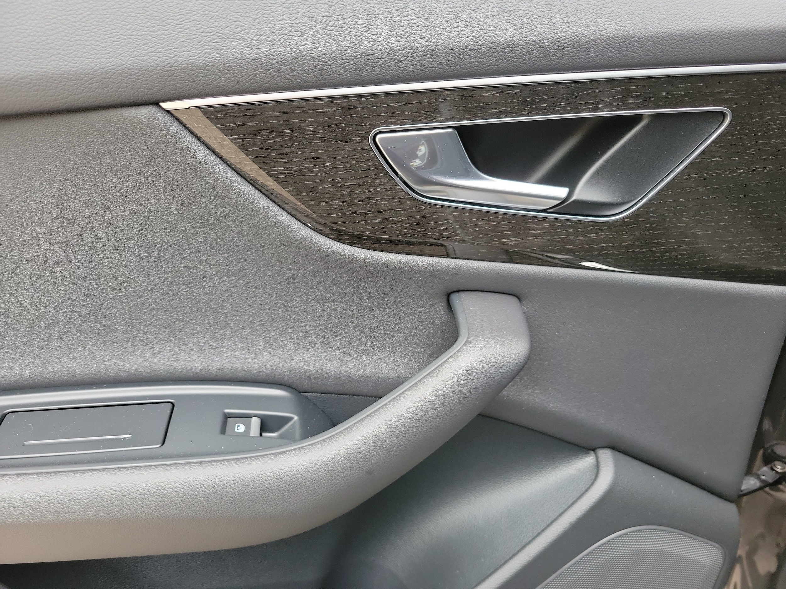 2021 Audi Q8 Premium - Photo 25
