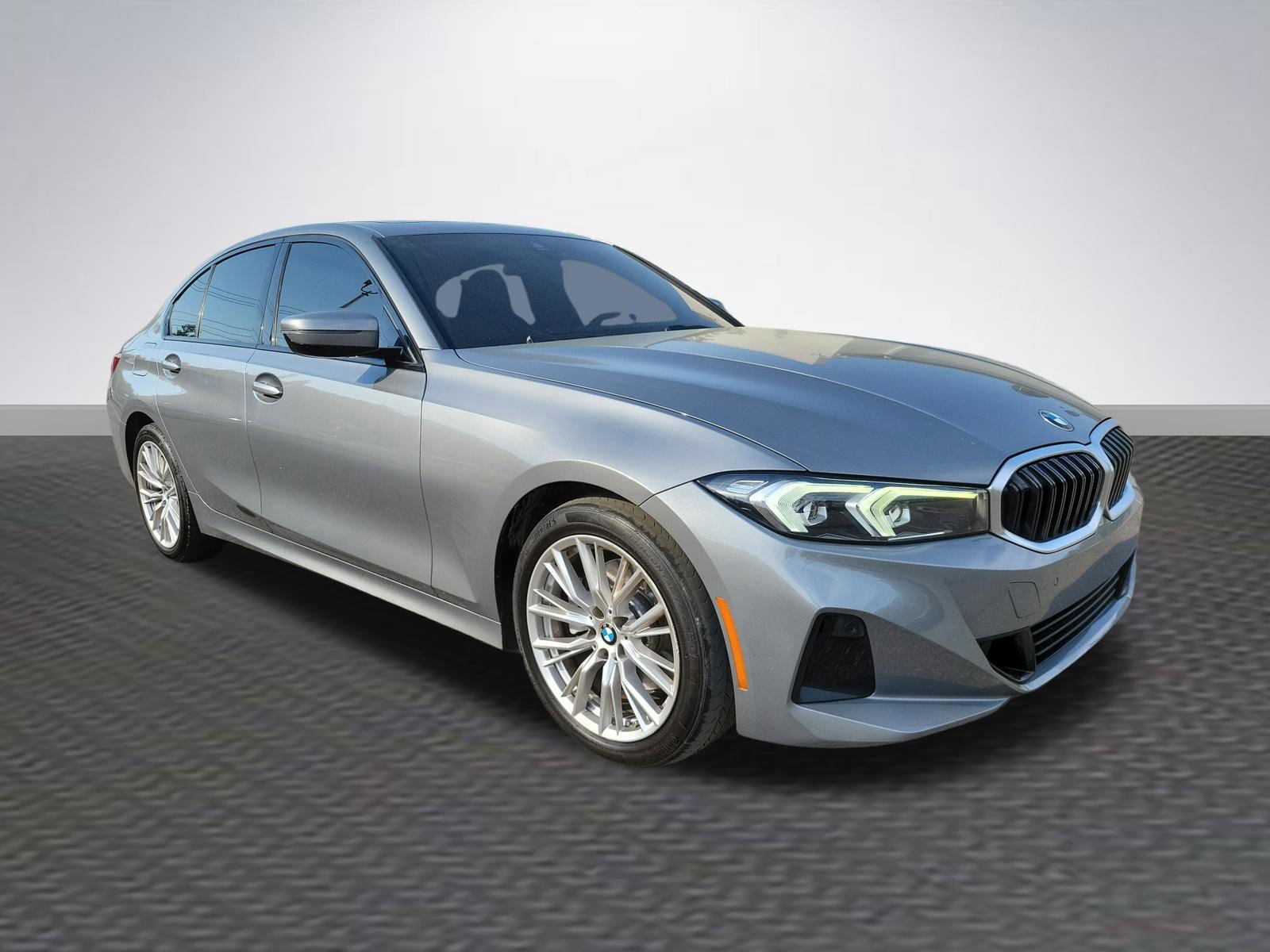 2023 BMW 3 Series 330i