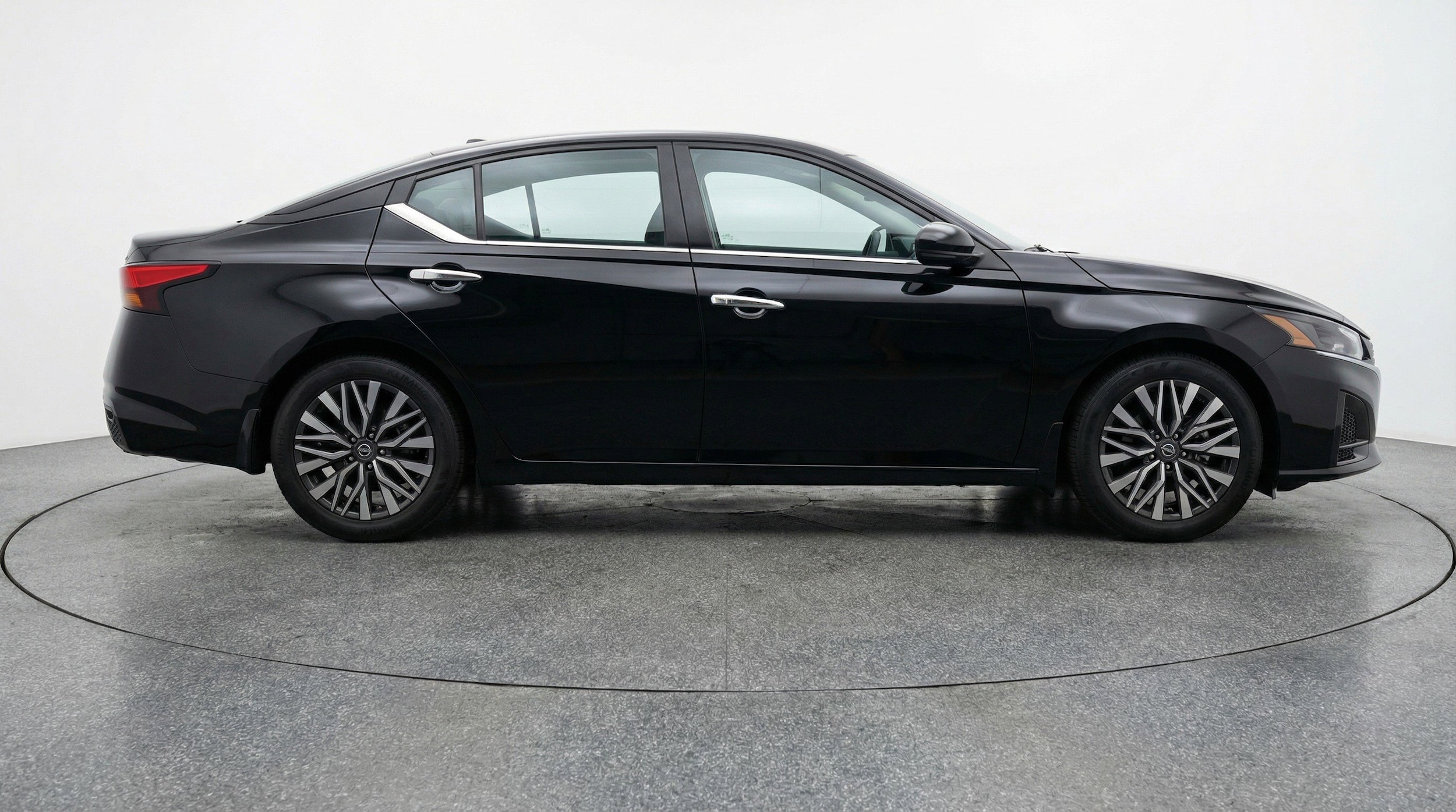 Thumbnail: 2025 Nissan Altima - 11