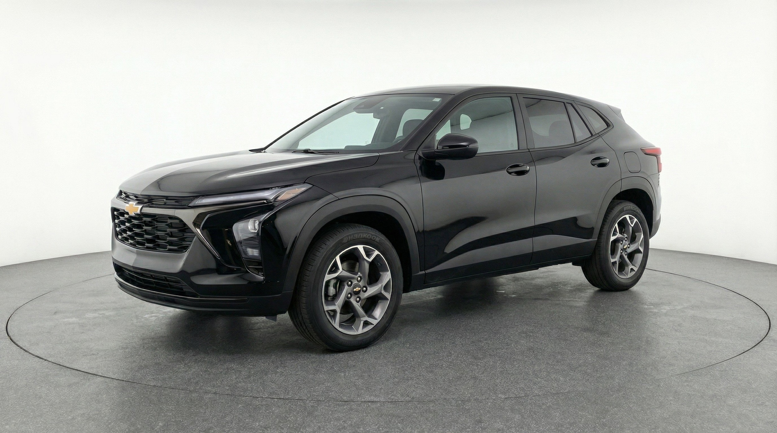 Thumbnail: 2025 Chevrolet Trax - 3