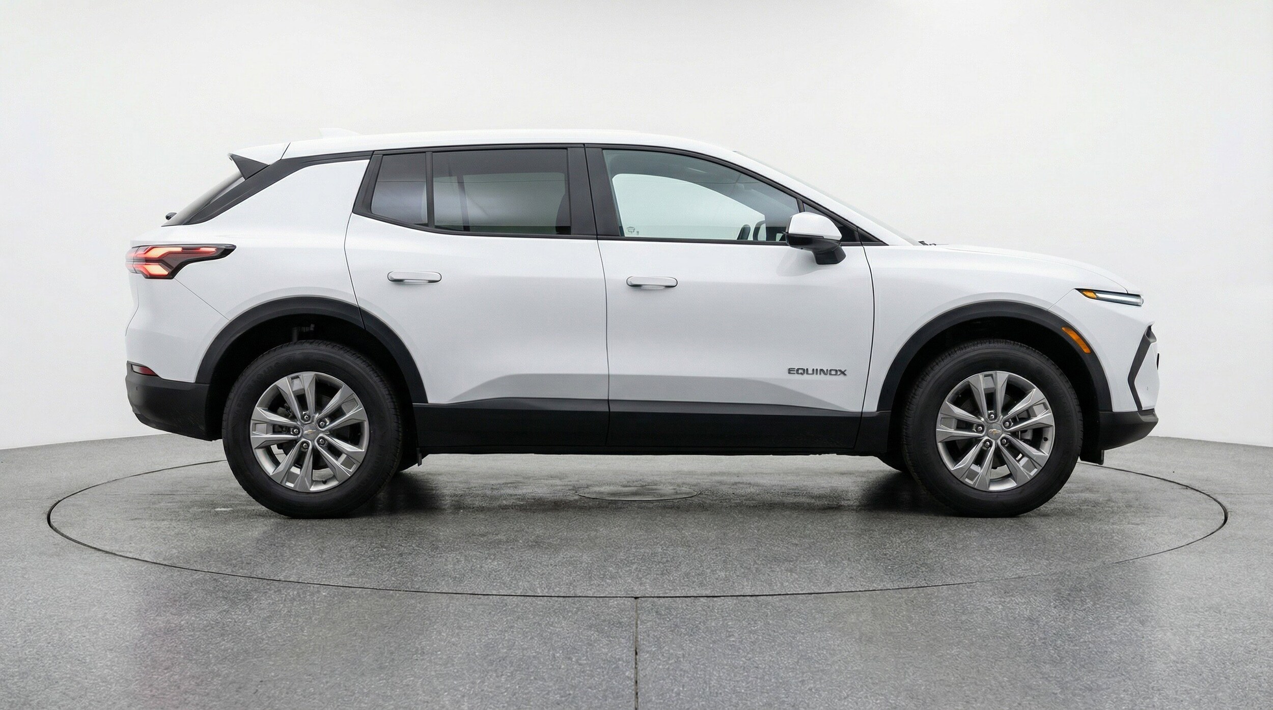 Thumbnail: 2025 Chevrolet Equinox - 11