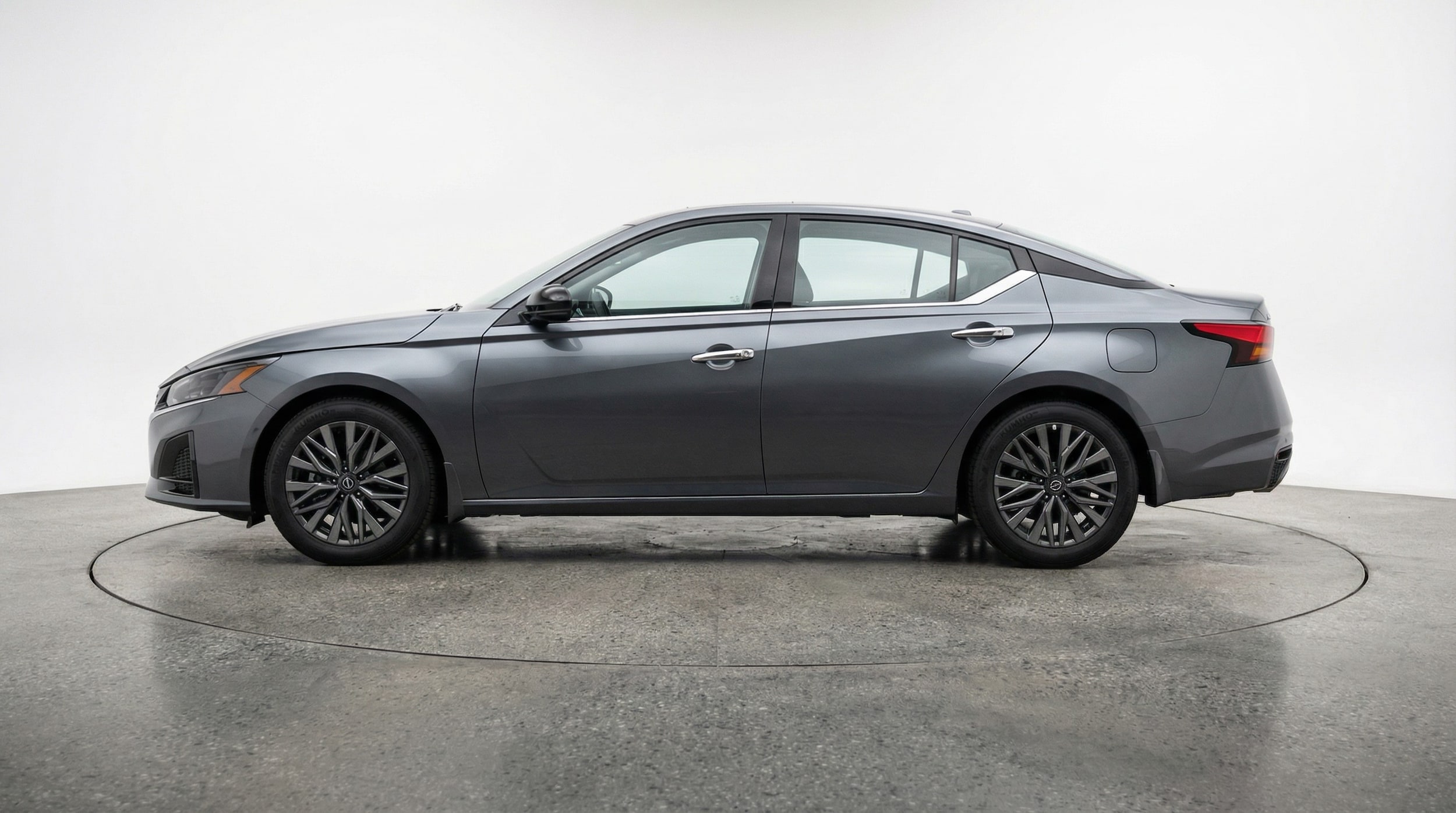 Thumbnail: 2025 Nissan Altima - 4