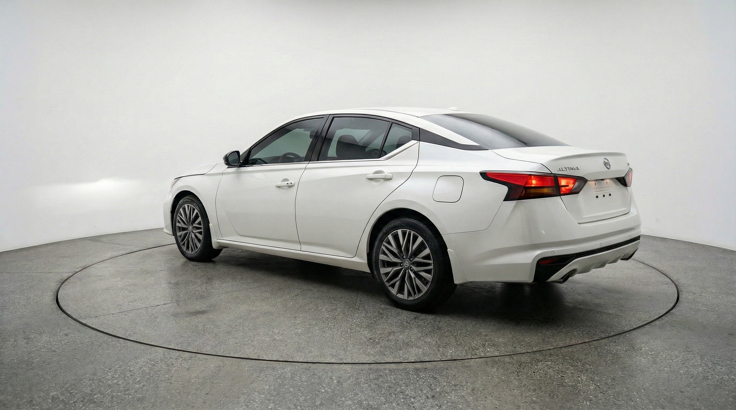 Thumbnail: 2025 Nissan Altima - 6