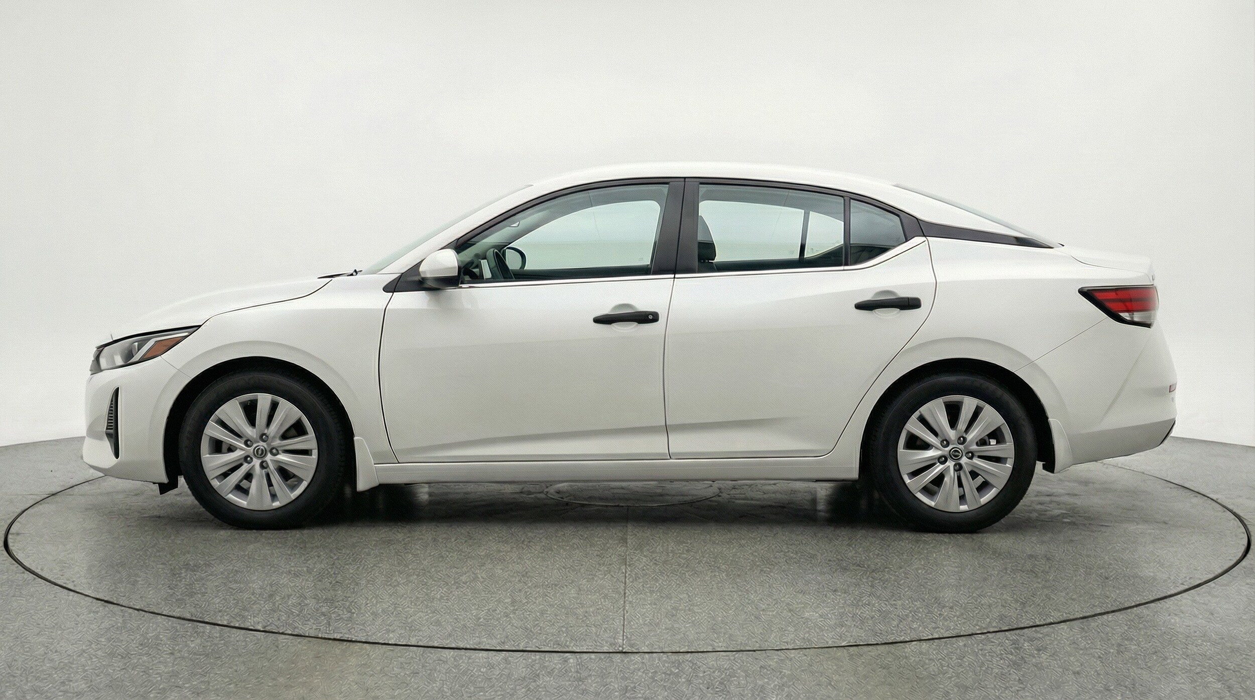 Thumbnail: 2025 Nissan Sentra - 5