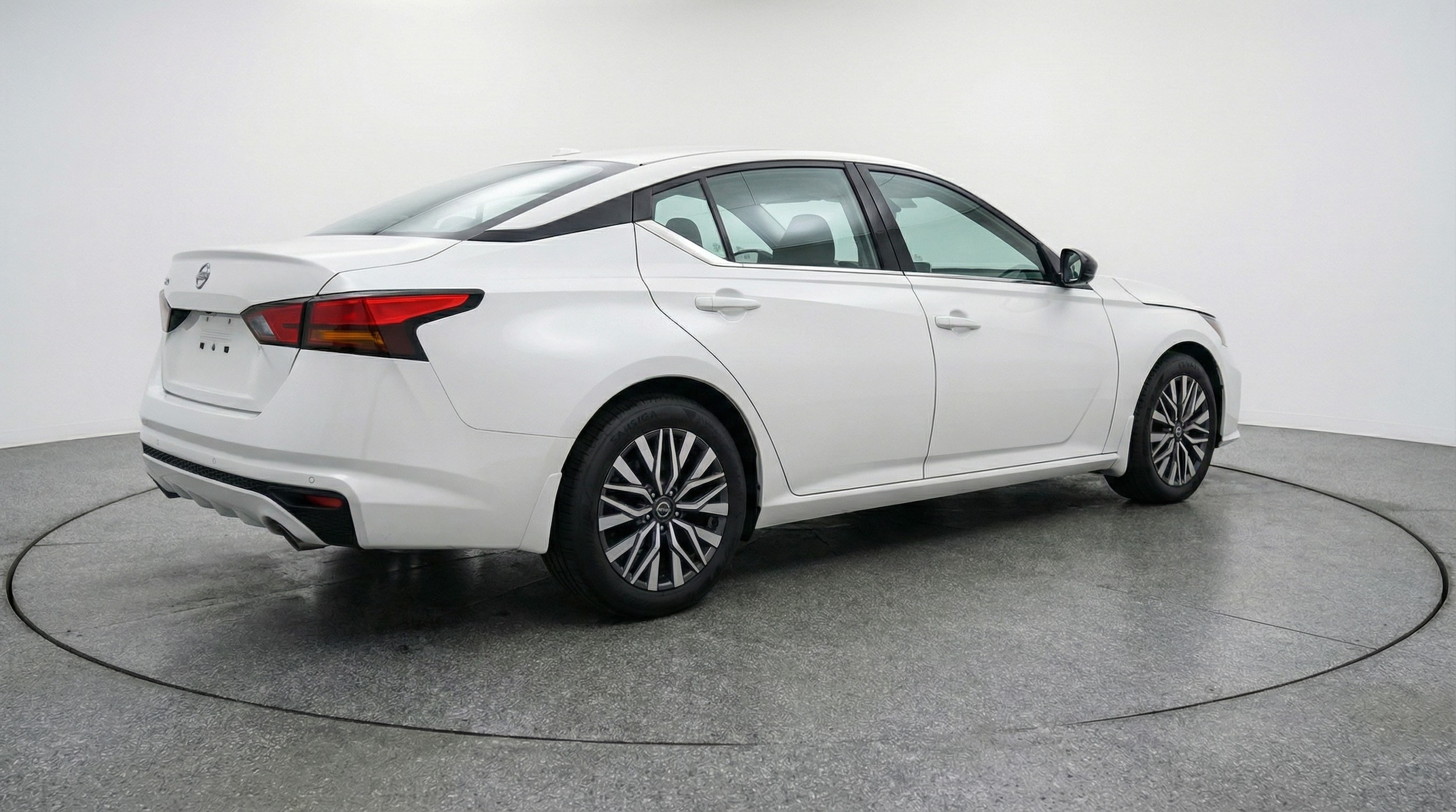 Thumbnail: 2025 Nissan Altima - 7