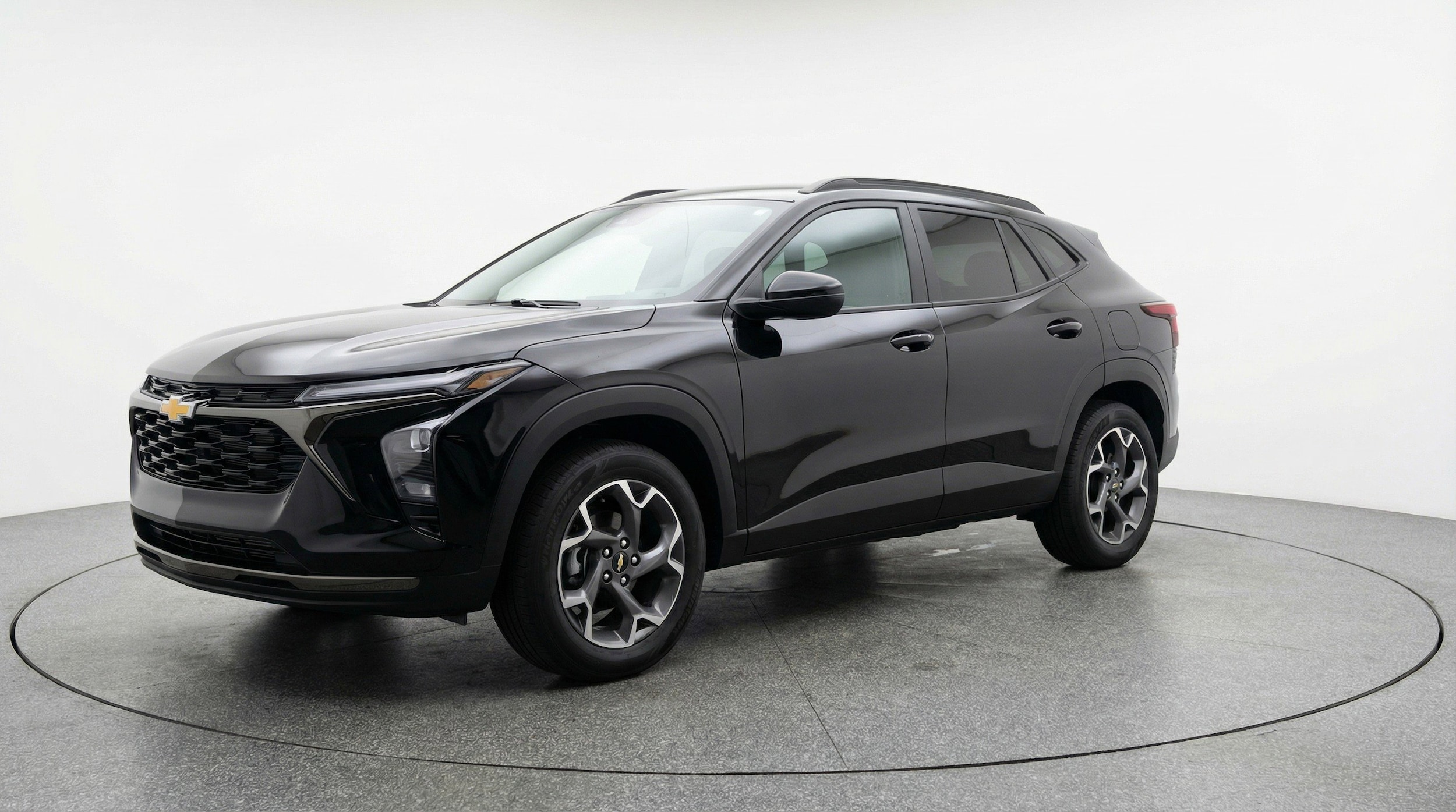 Thumbnail: 2025 Chevrolet Trax - 3