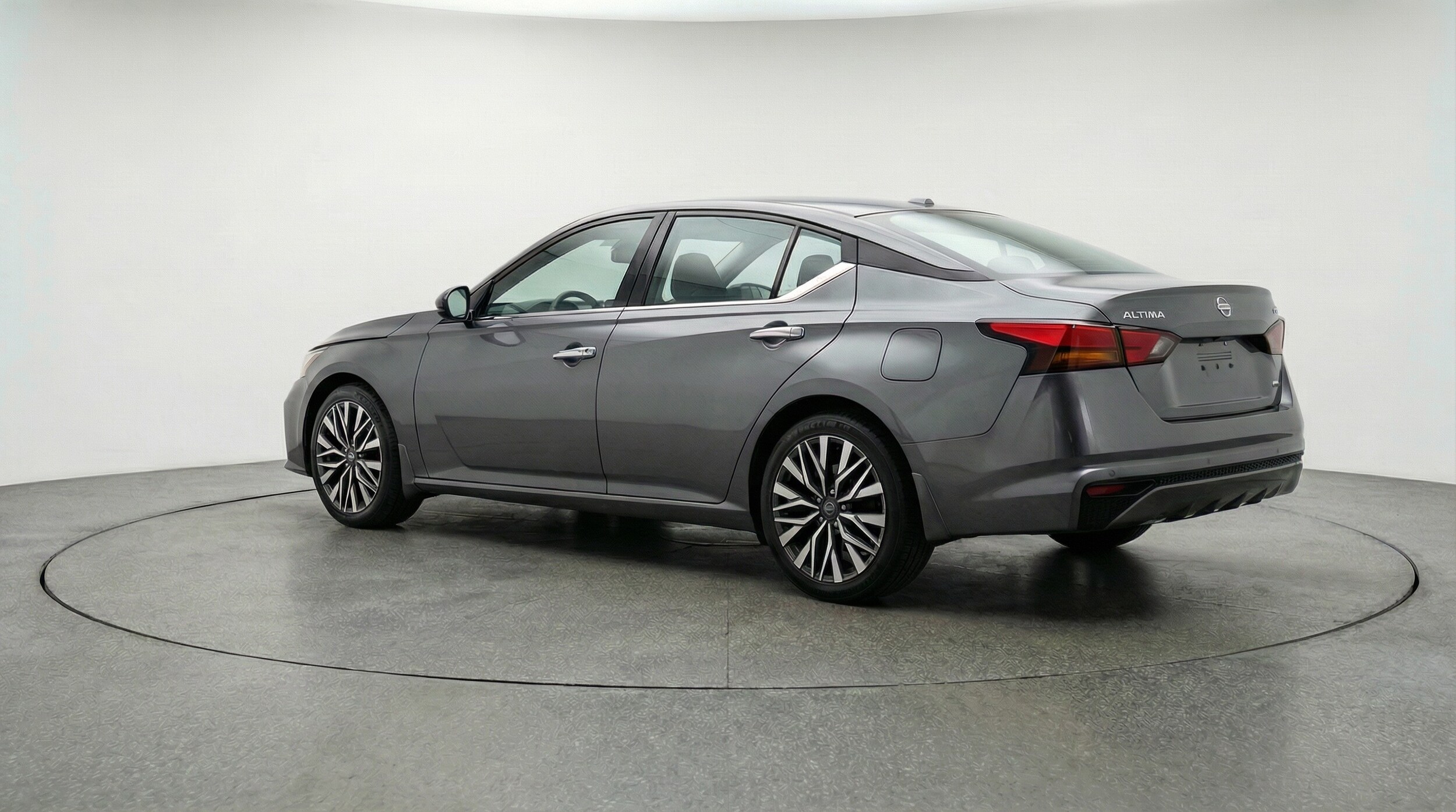 Thumbnail: 2025 Nissan Altima - 5