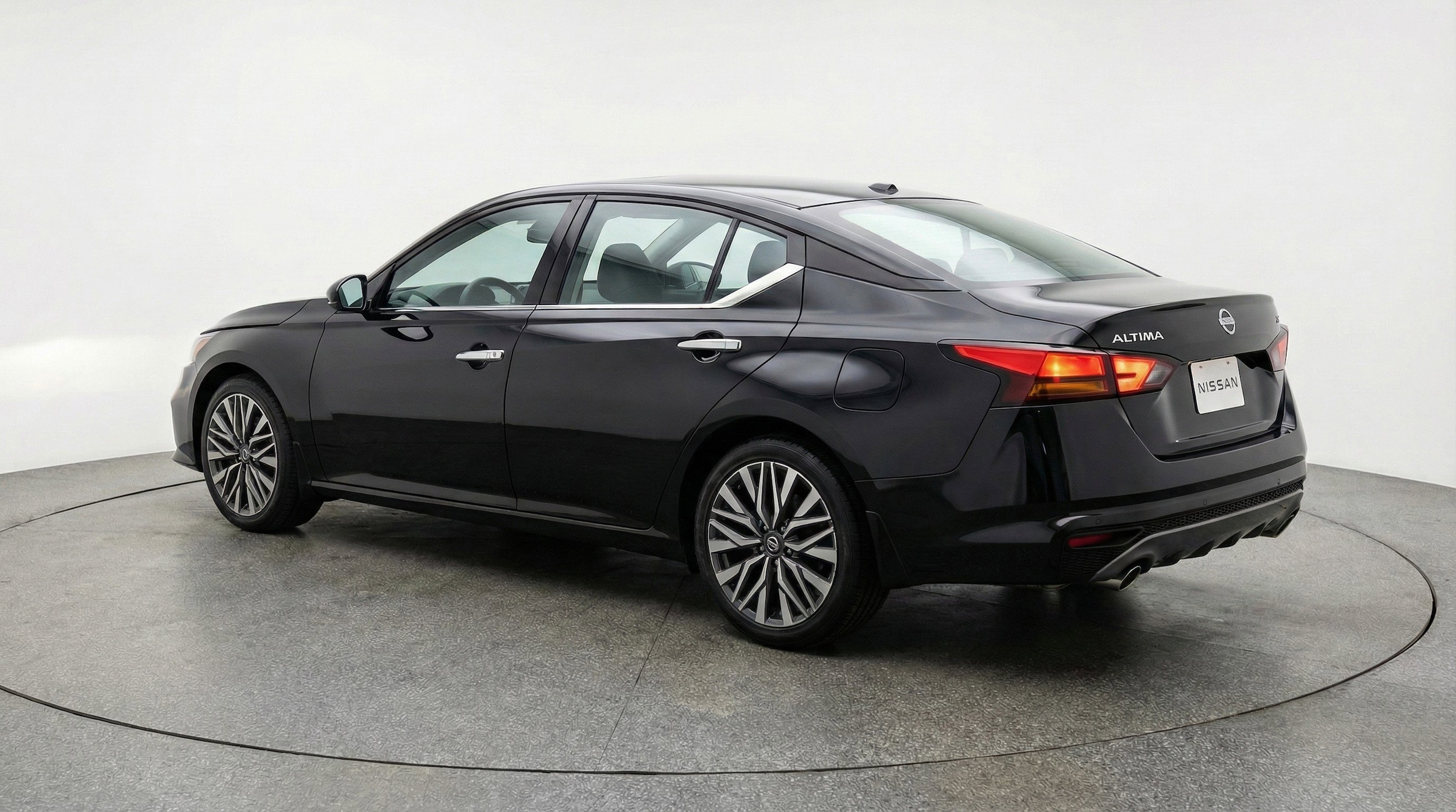 Thumbnail: 2025 Nissan Altima - 6