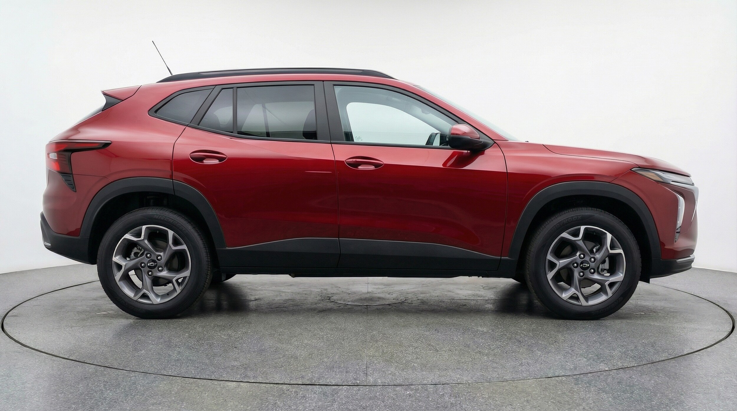 Thumbnail: 2025 Chevrolet Trax - 8