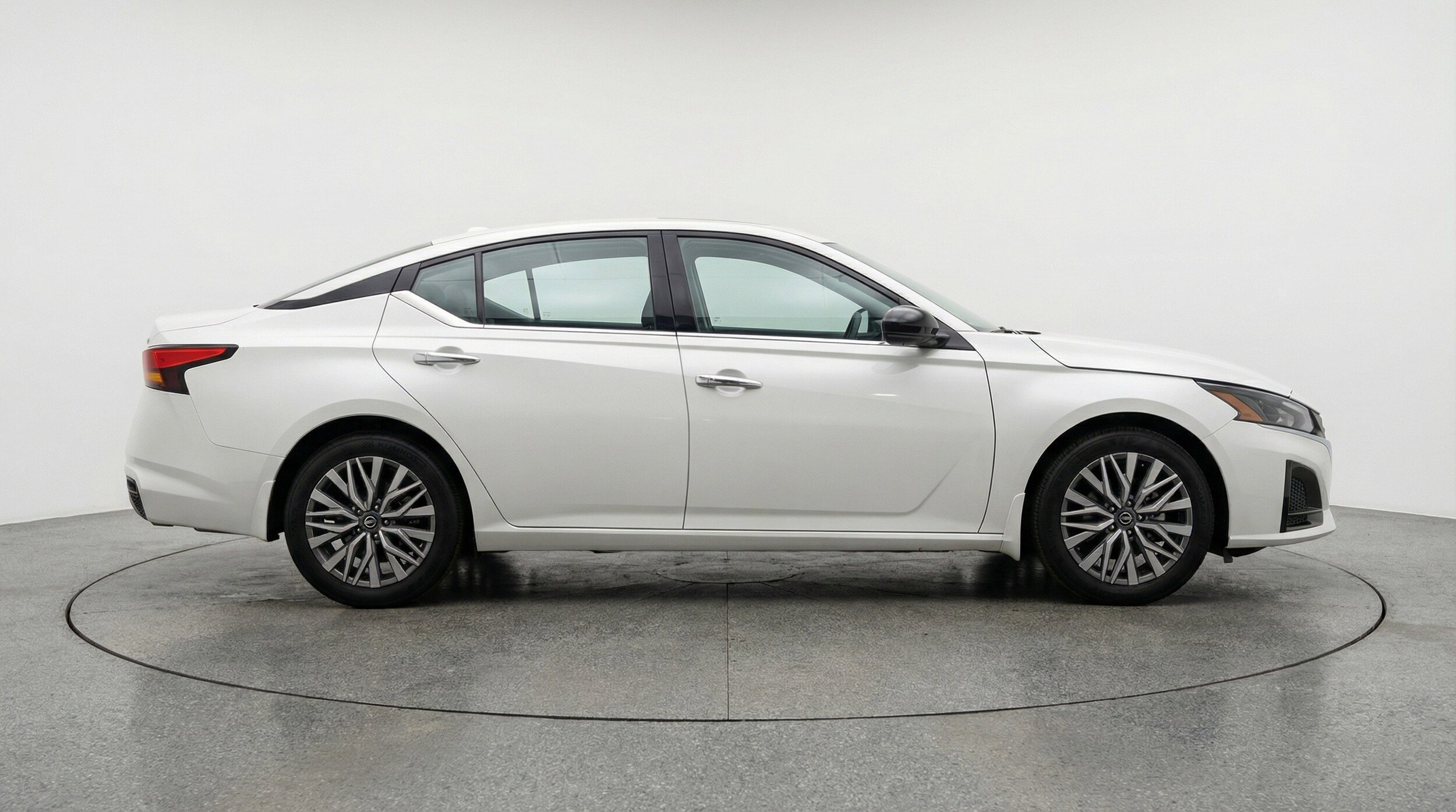 Thumbnail: 2025 Nissan Altima - 11