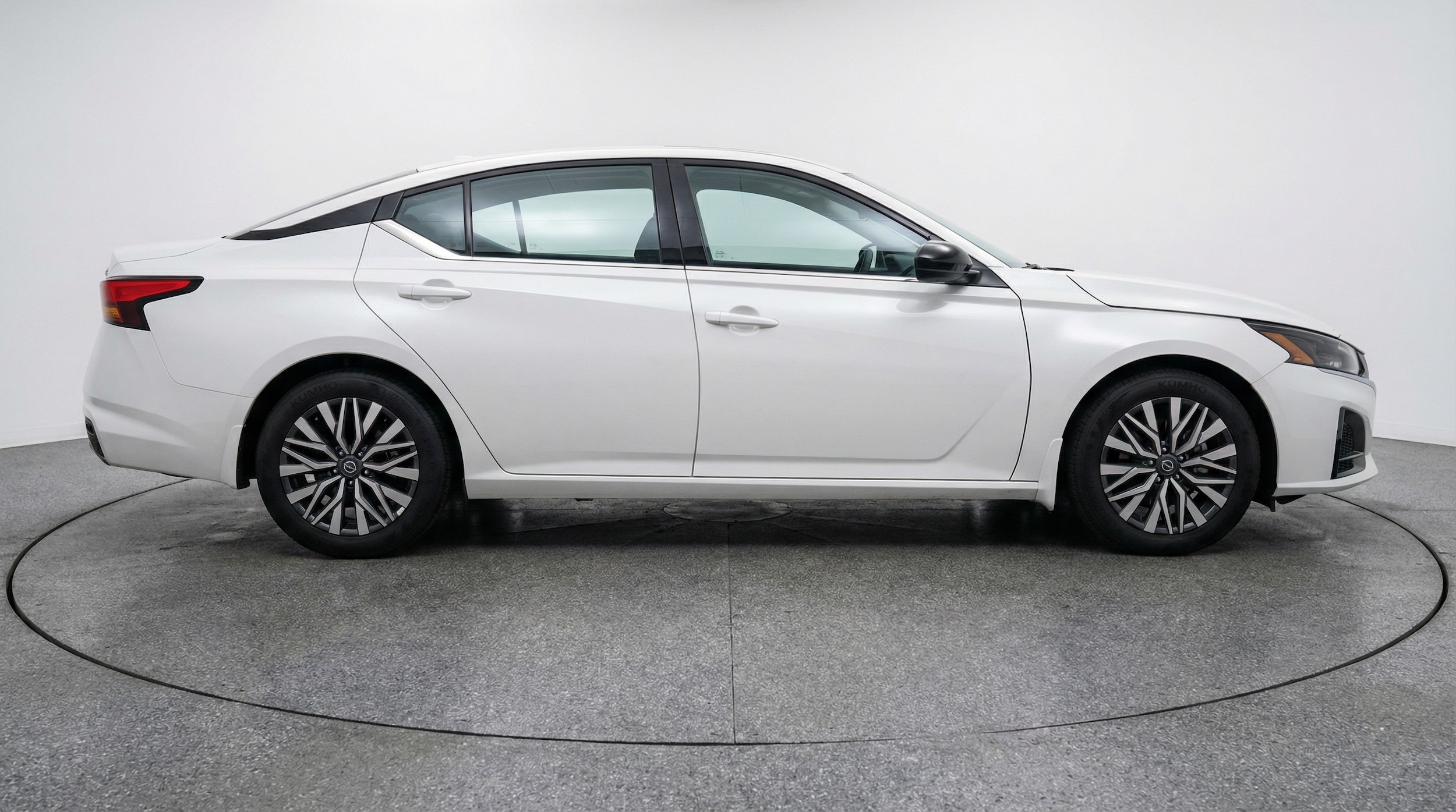 Thumbnail: 2025 Nissan Altima - 8