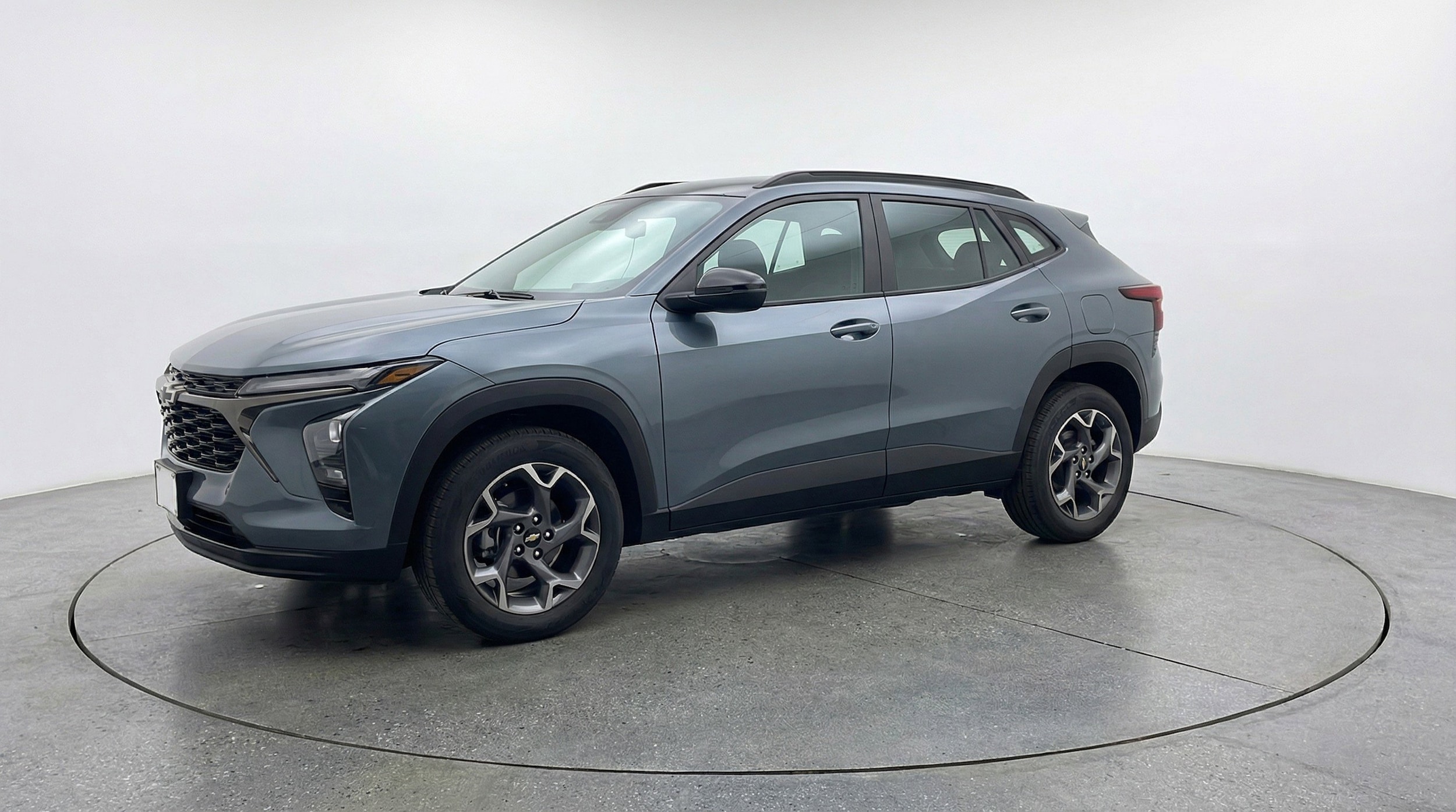 Thumbnail: 2025 Chevrolet Trax - 3