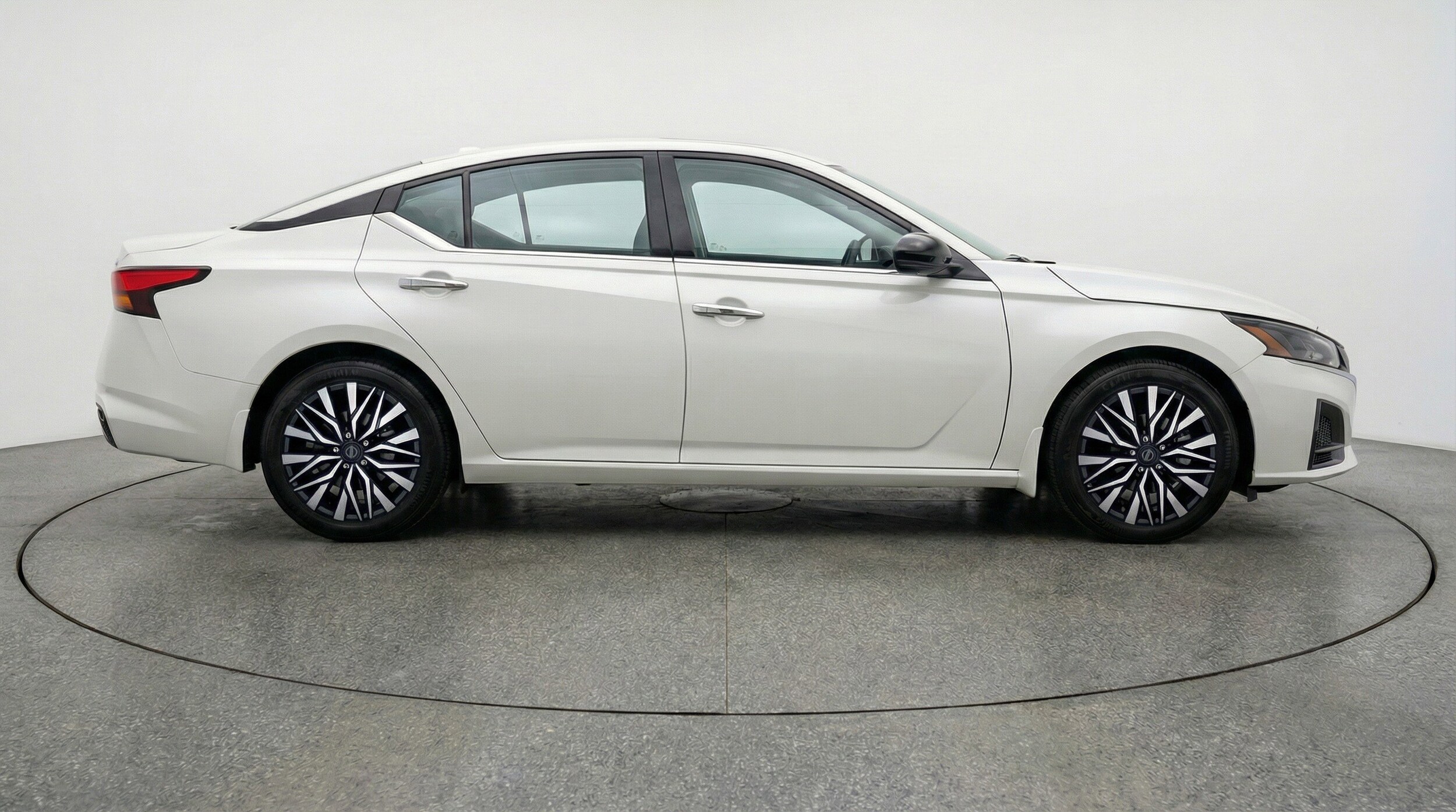Thumbnail: 2025 Nissan Altima - 11