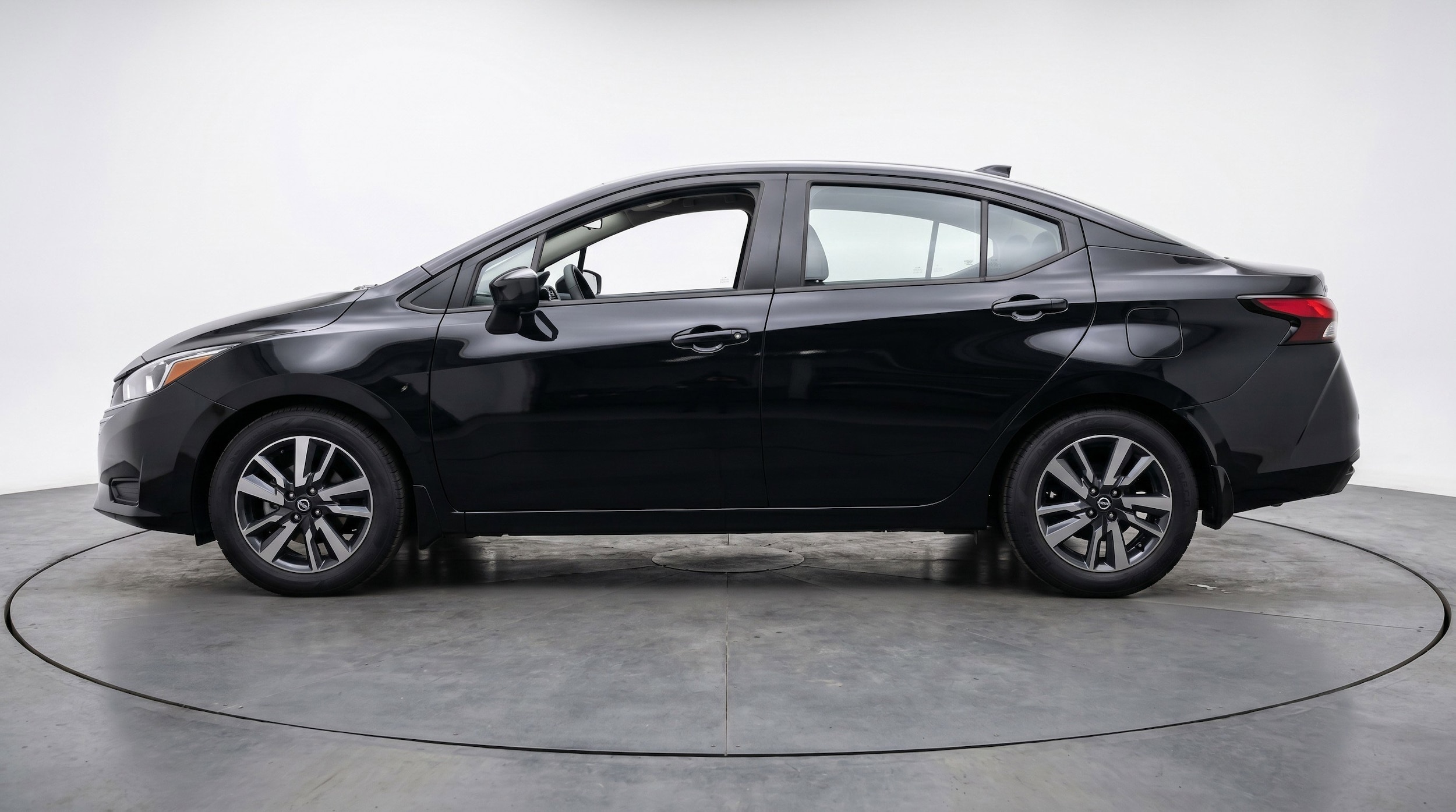 Thumbnail: 2025 Nissan Versa - 5