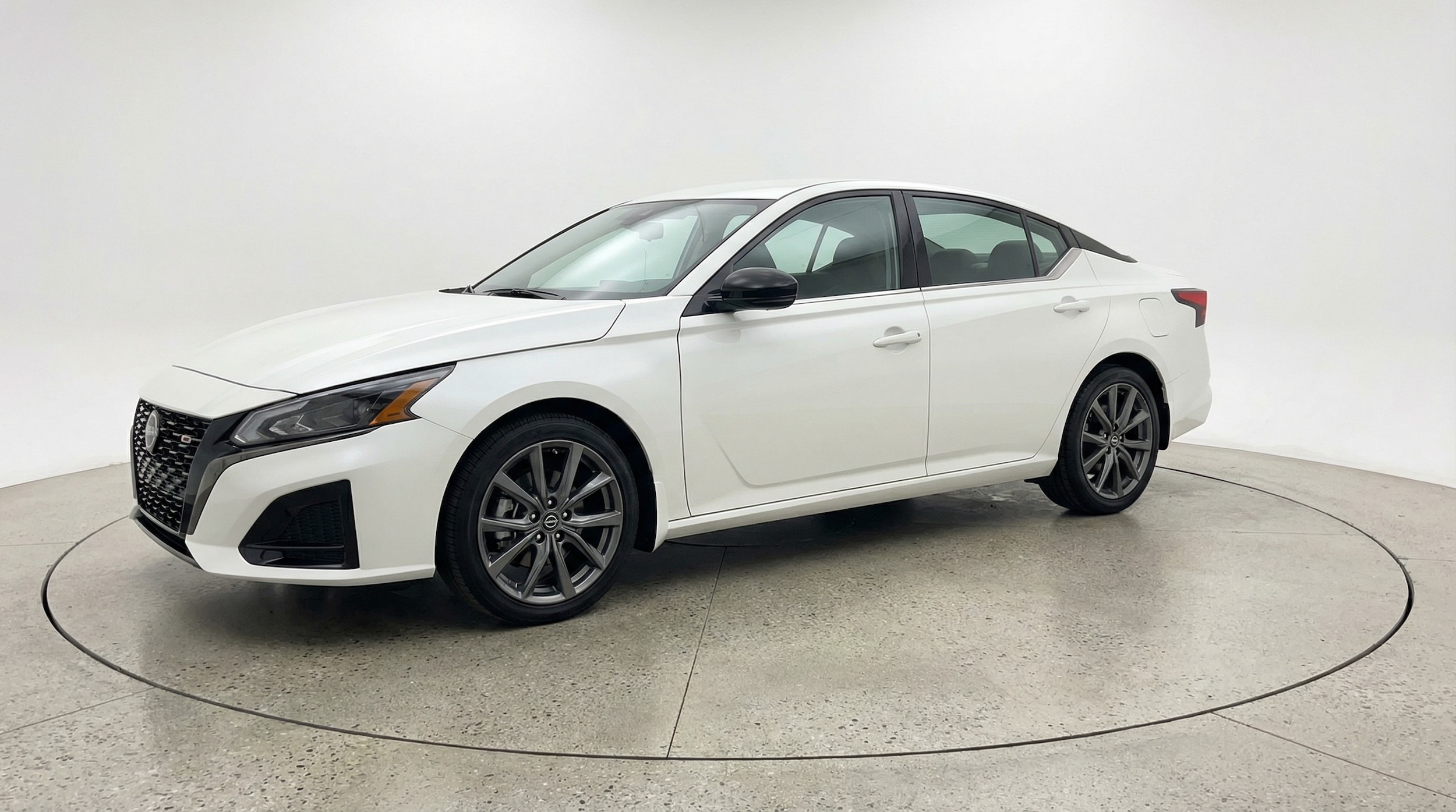 Thumbnail: 2025 Nissan Altima - 3
