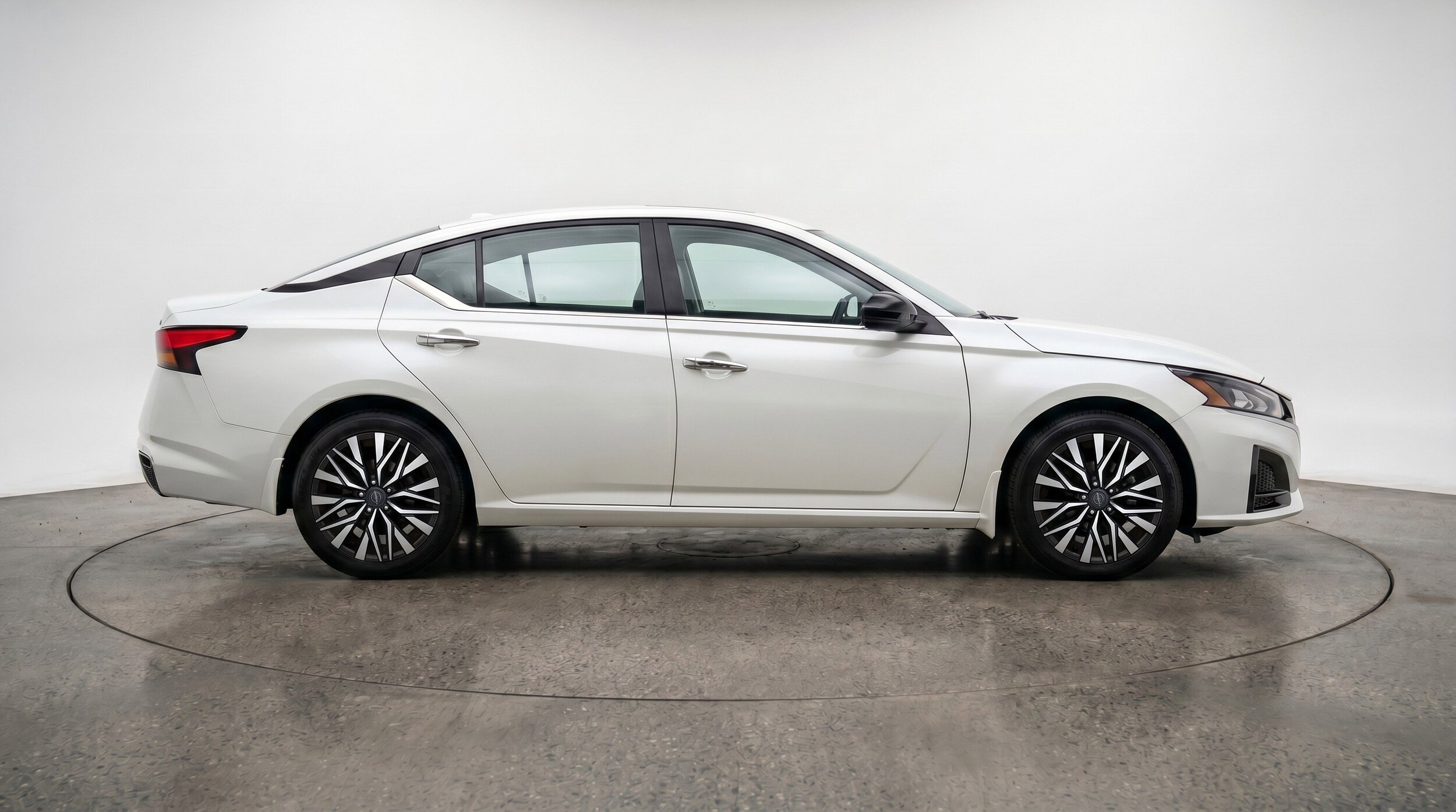 Thumbnail: 2025 Nissan Altima - 11