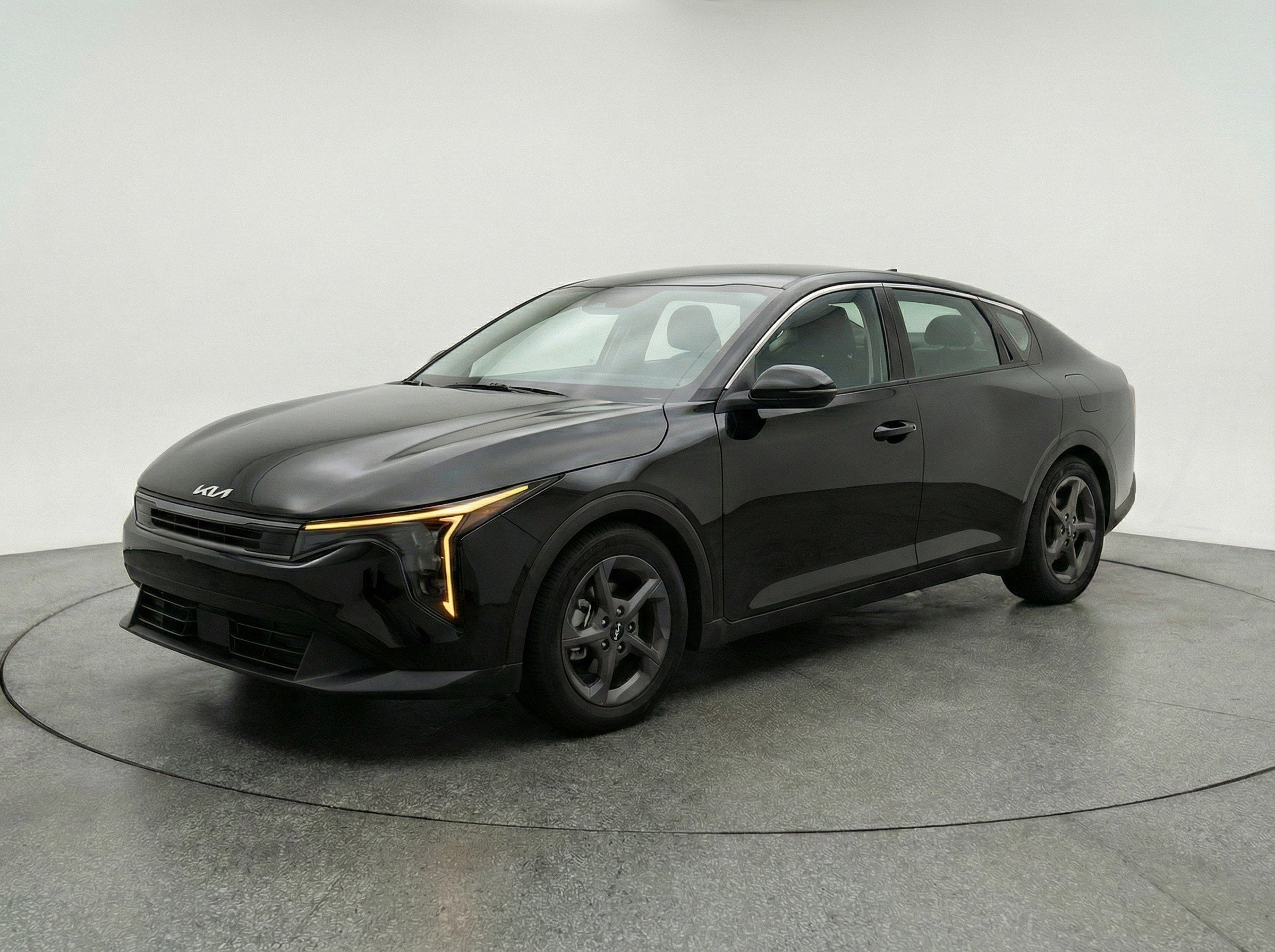 Thumbnail: 2025 Kia K4 - 3